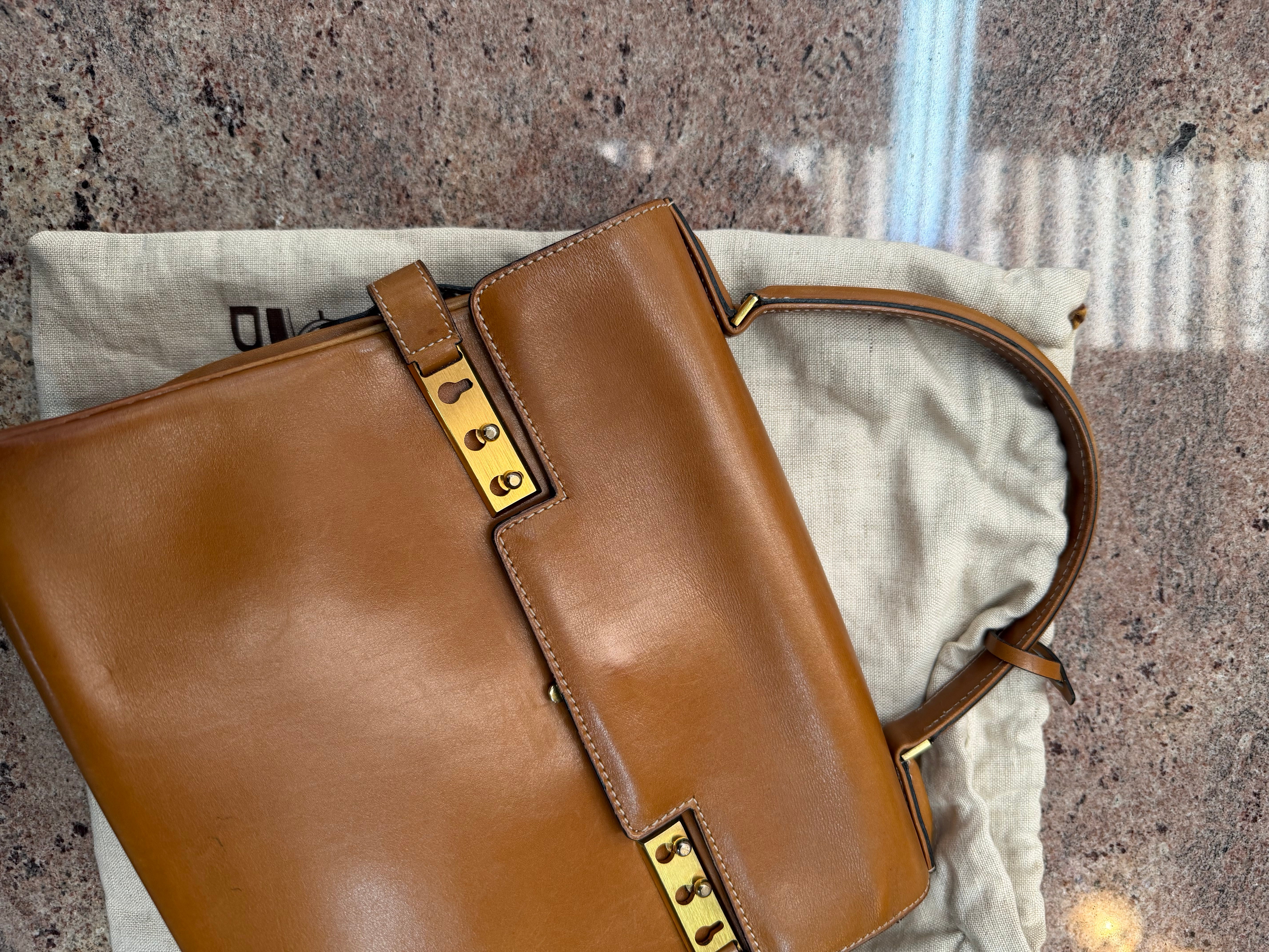 Vintage Delvaux Tempete MM Handbag – Cognac Leather – With Mirror & Original Dustbag