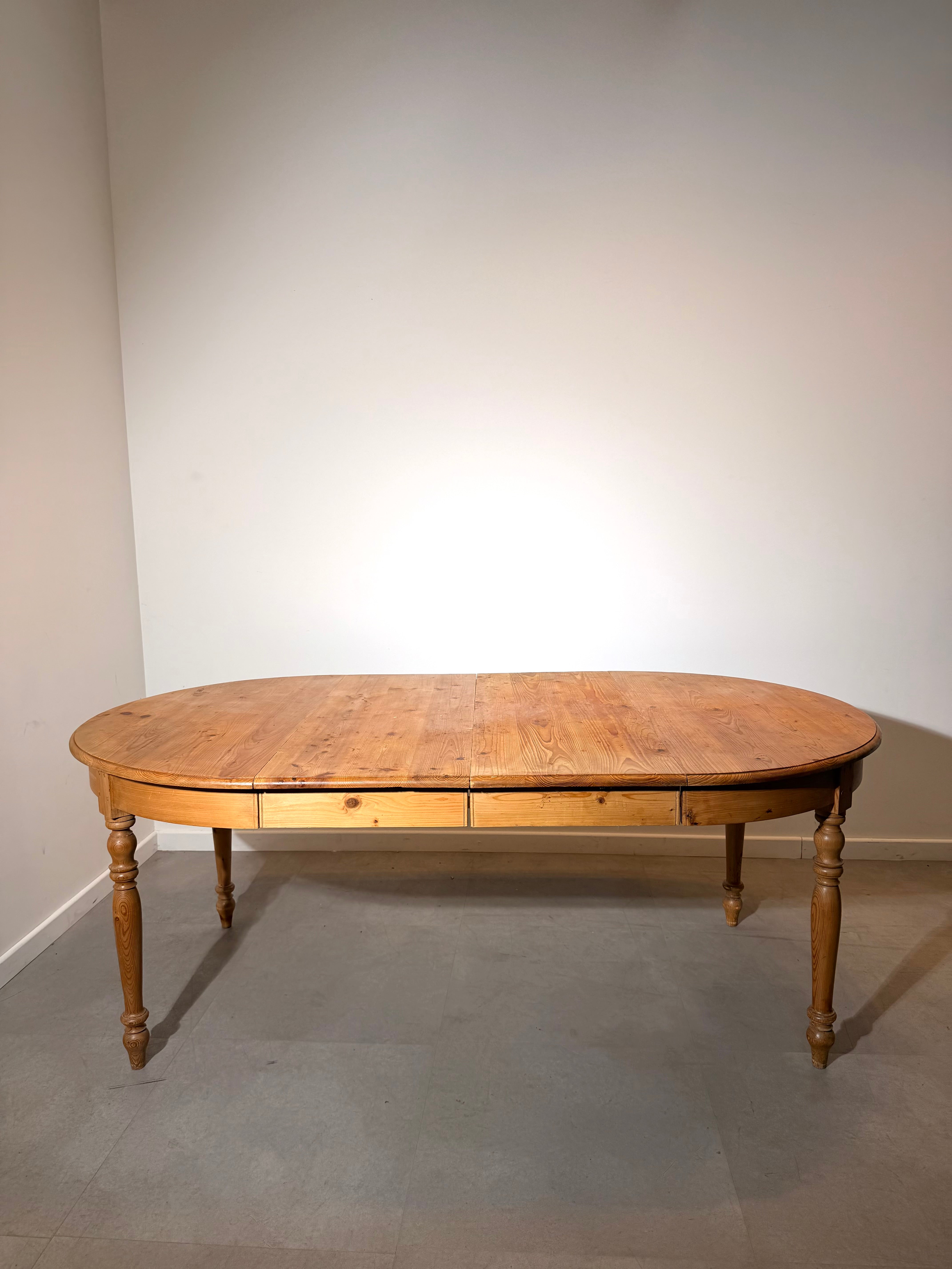 Extendable Pine Dining Table