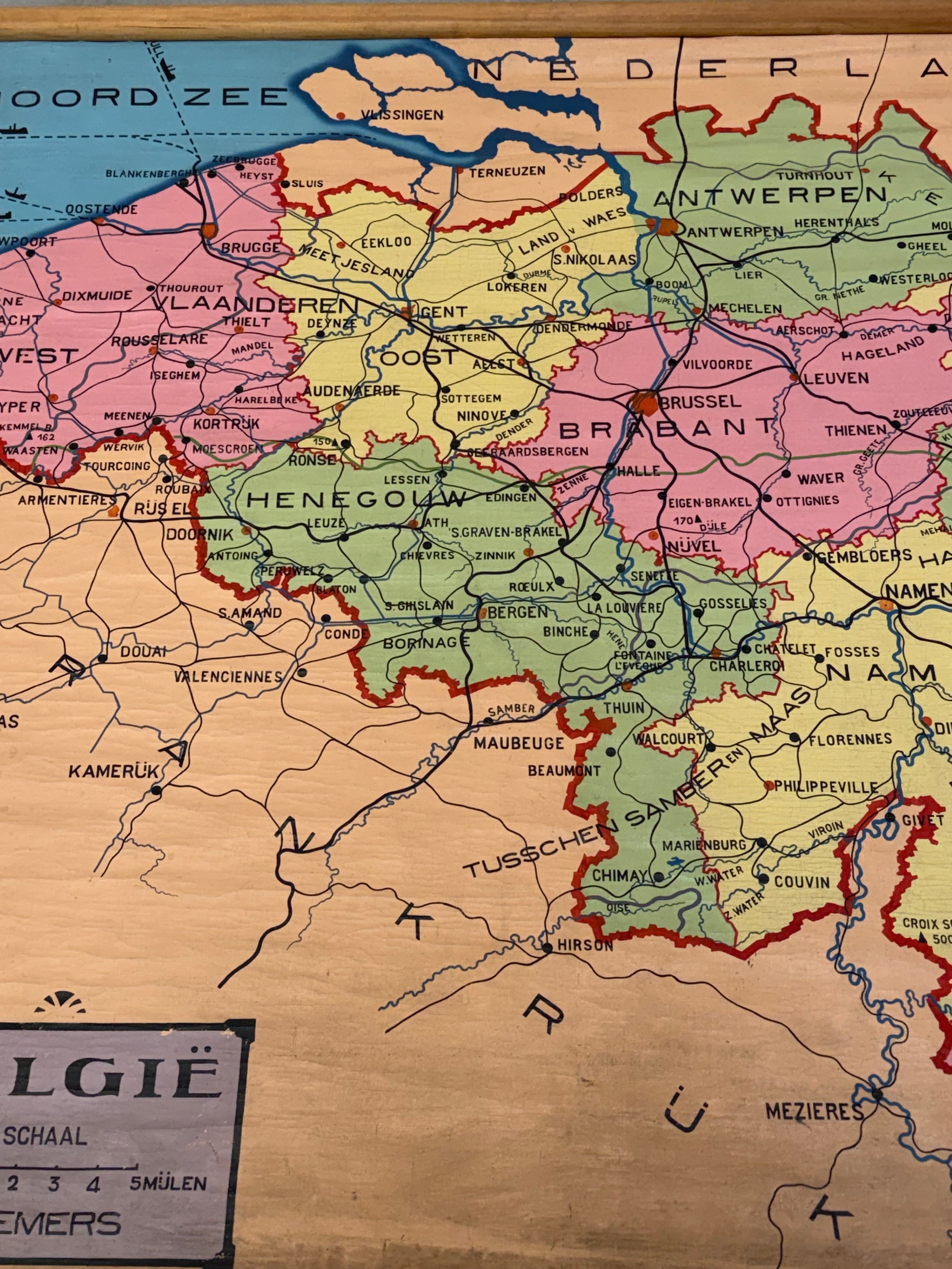 Vintage Belgian School Wall Map – Belgium & Surrounding Regions – 160 × 200 cm