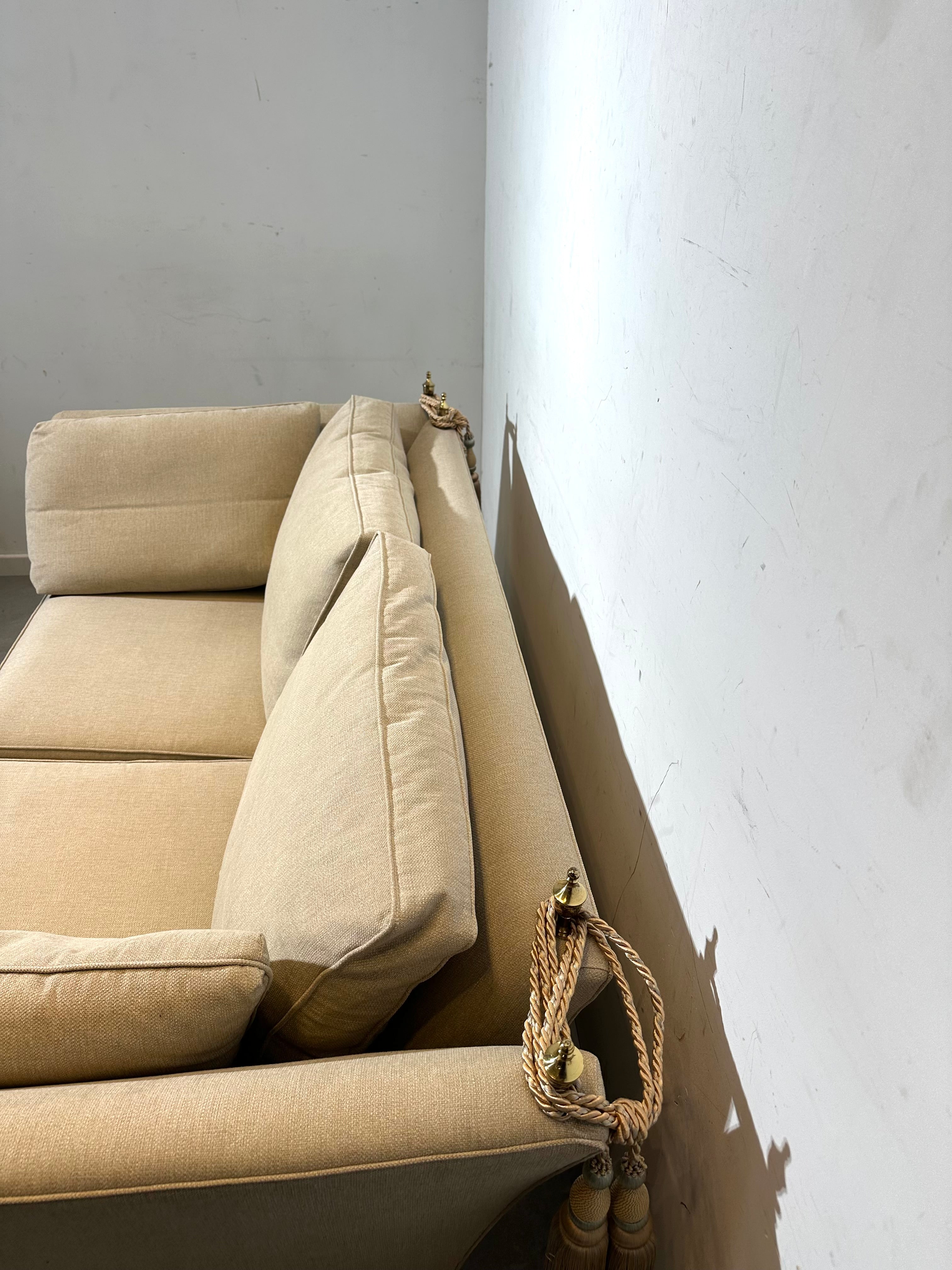 Castle Sofa “Wade” by Grutman