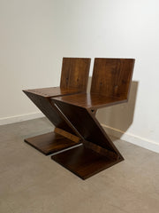 Zig Zag Chair – Sculptural Postmodern Design