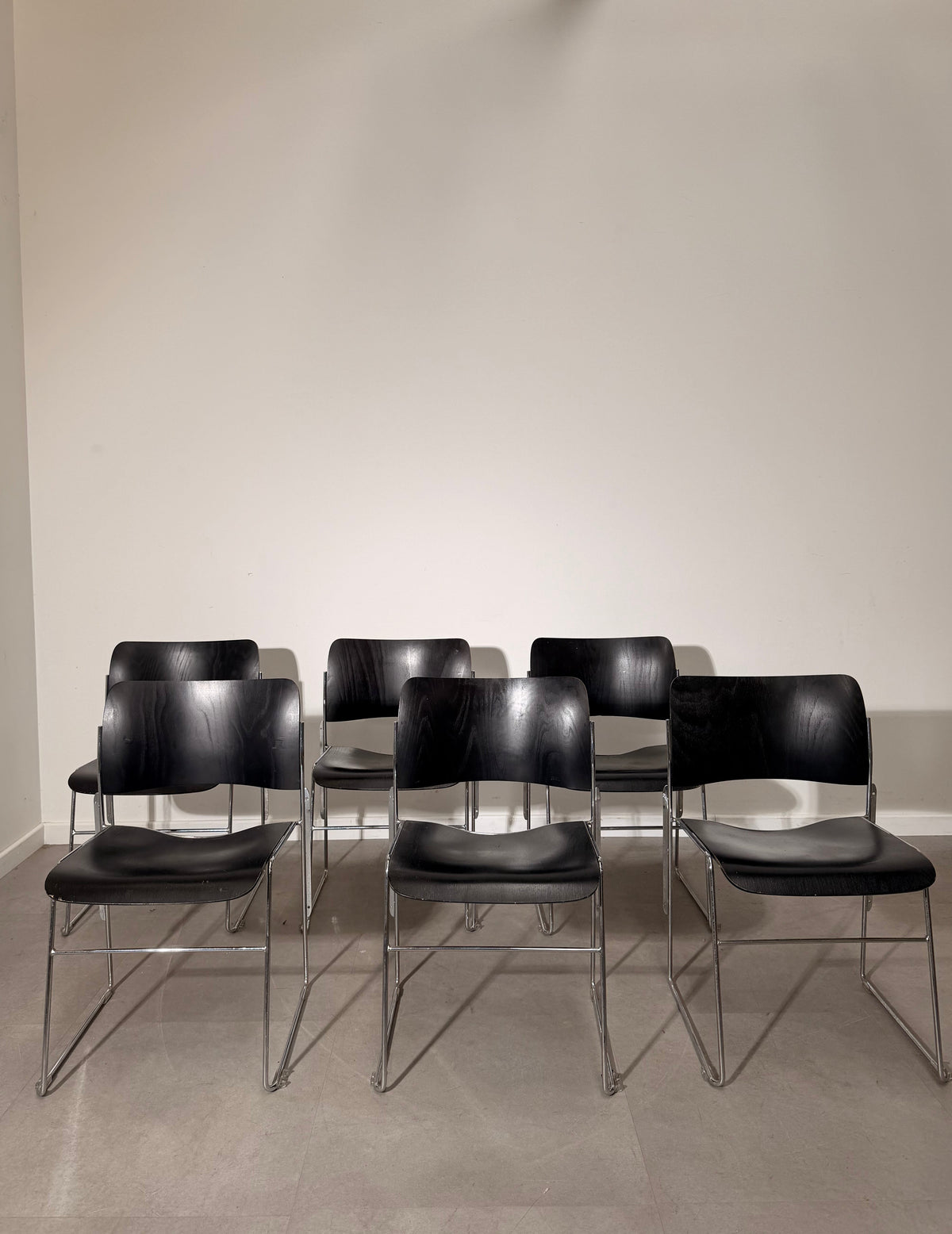 Set of 6 HOWE 40/4 Chairs by David Rowland