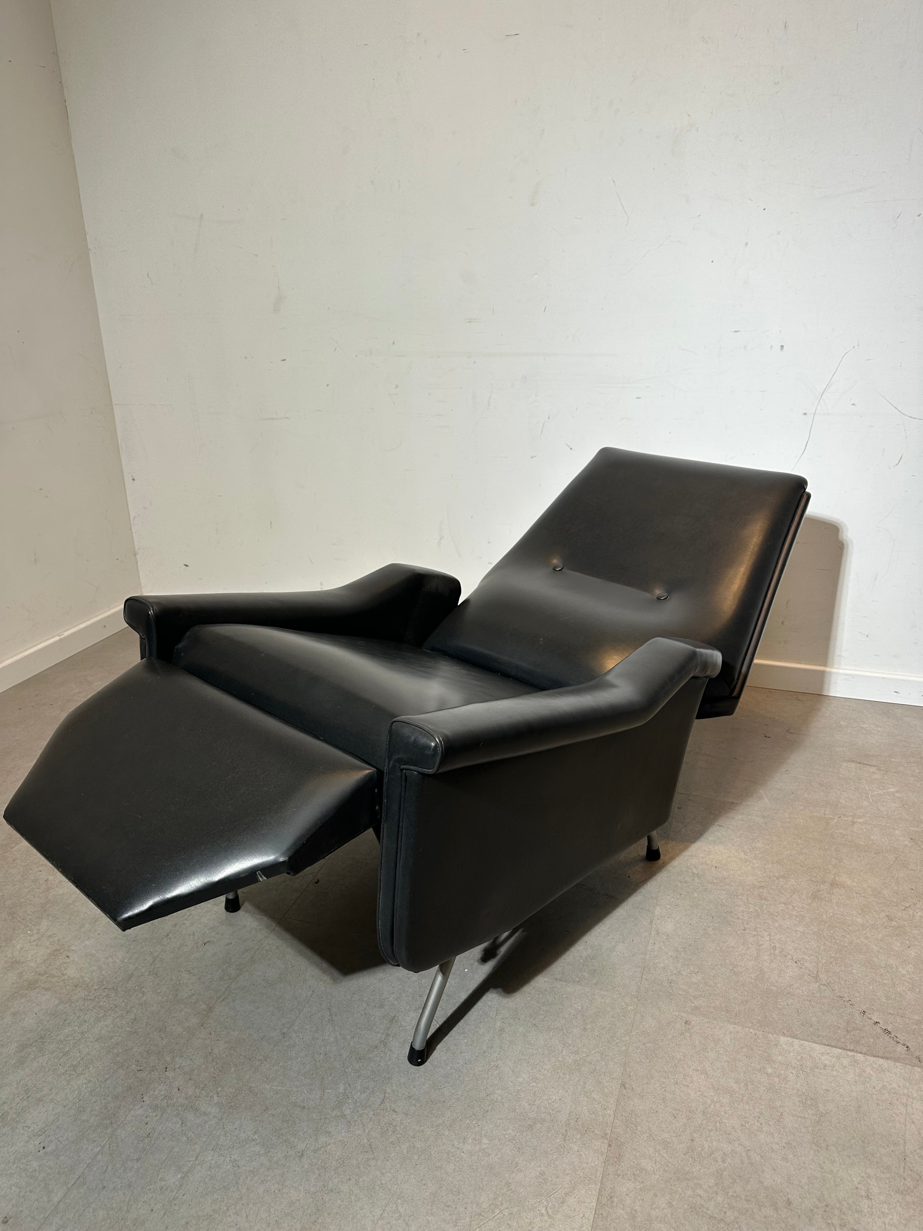 Vintage Leather Lounge chair 70's