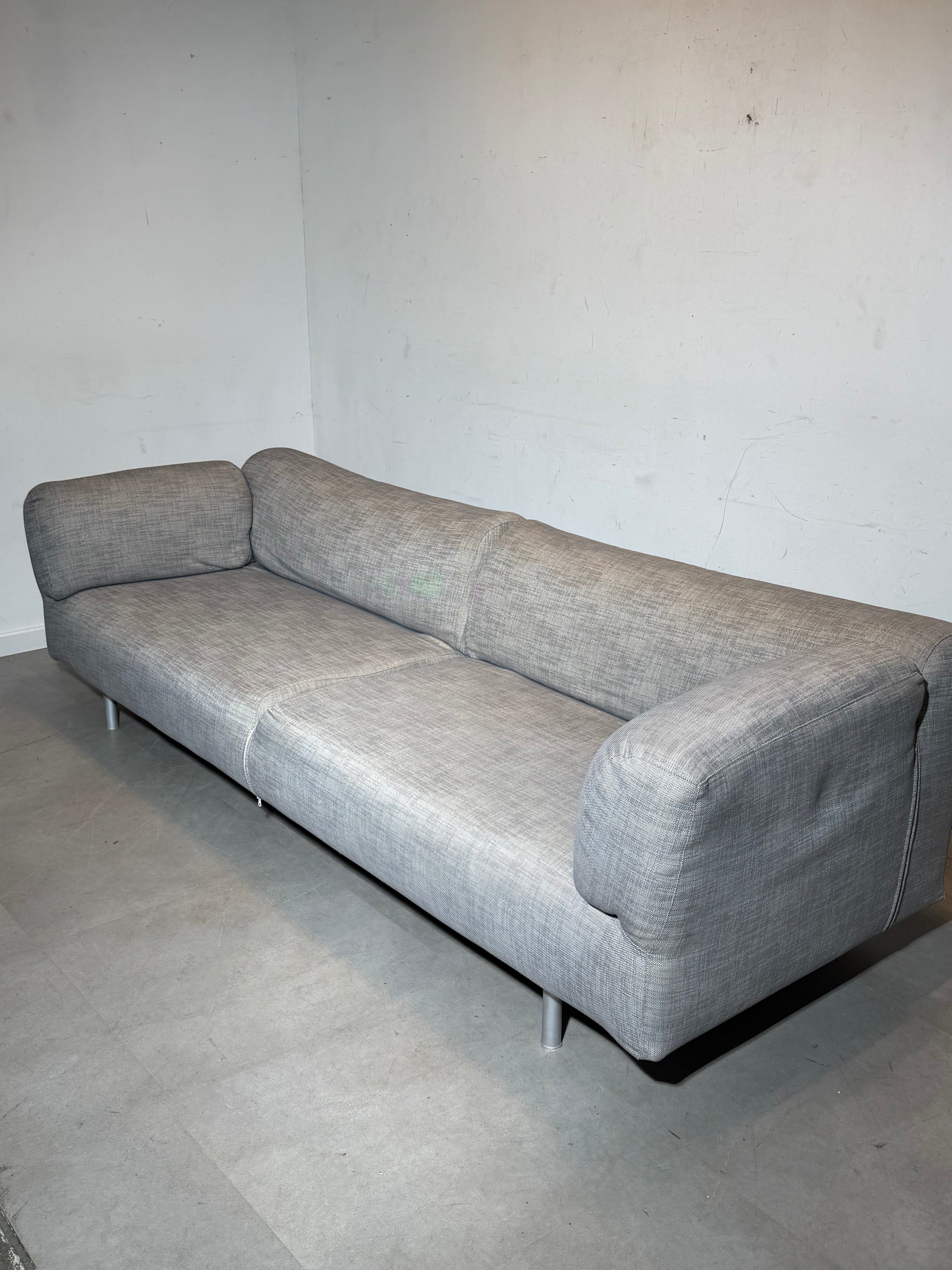 Cassina Met 250 Sofa – Grey Fabric