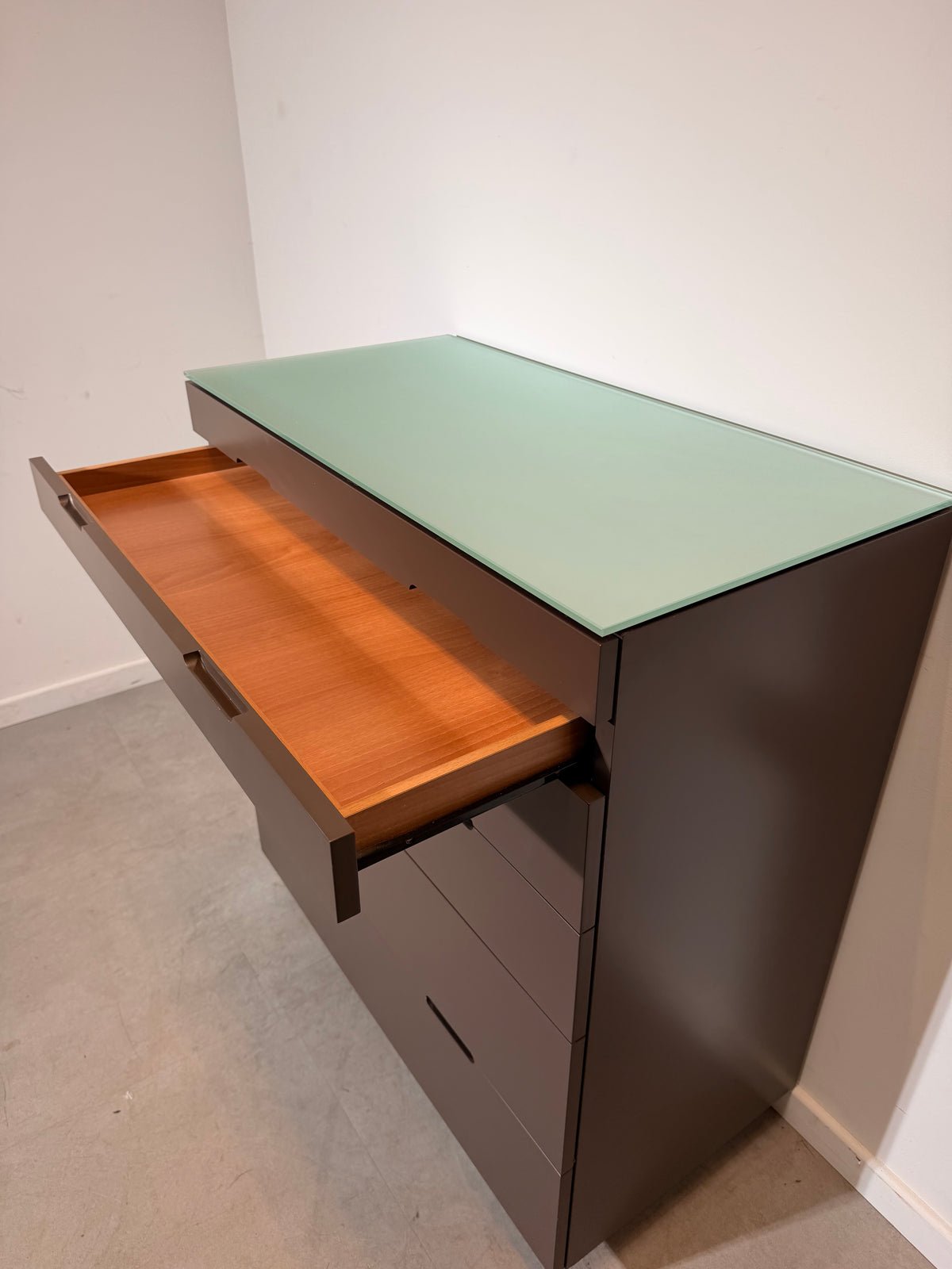 Molteni & C 909 Modular Storage System by Luca Meda