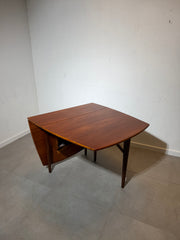 Mid-Century Teak Drop-Leaf Dining Table – Scandinavian Style (1960s)
