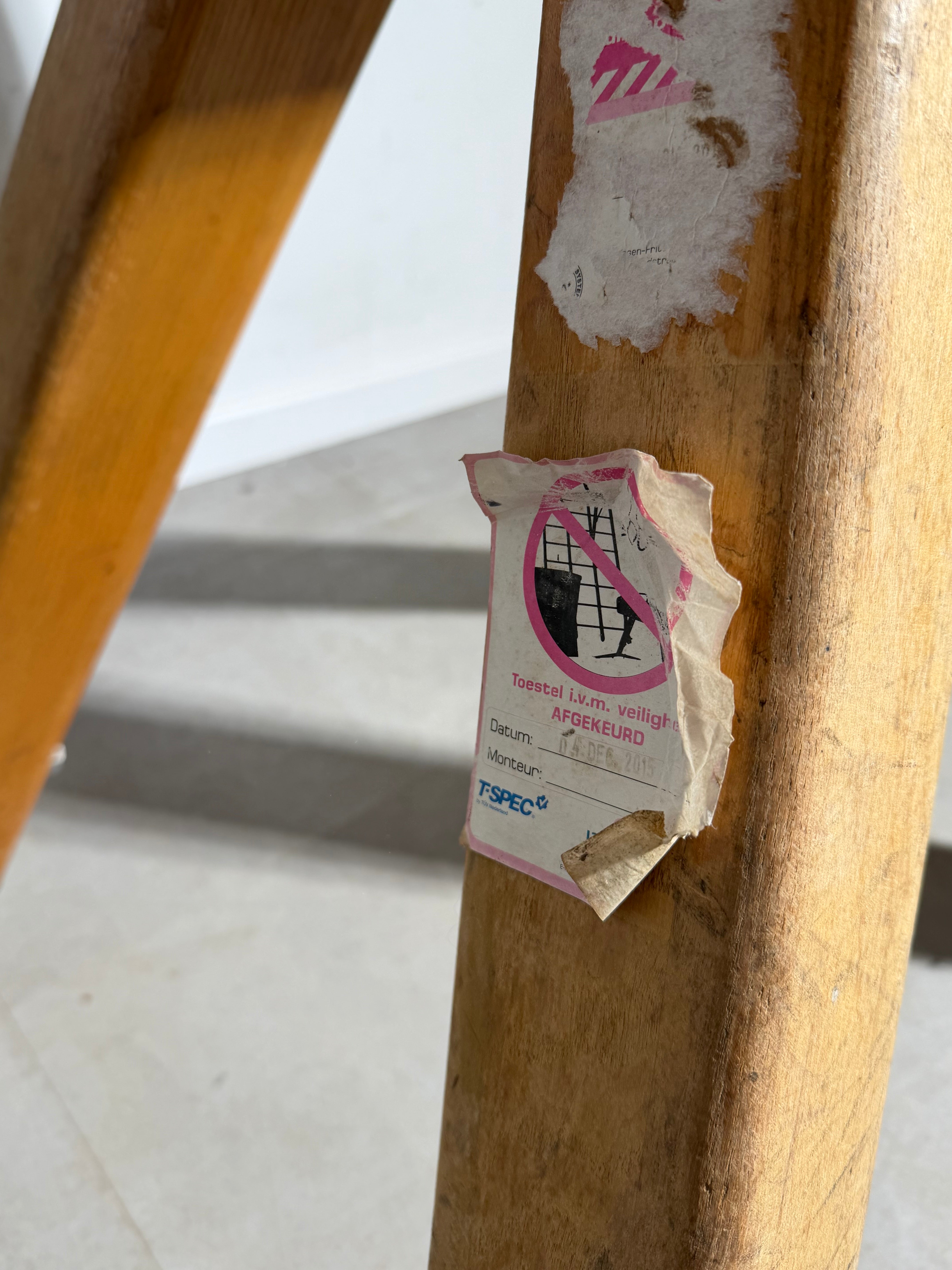 Vintage Leather Gym Horse – Authentic Sports Equipment