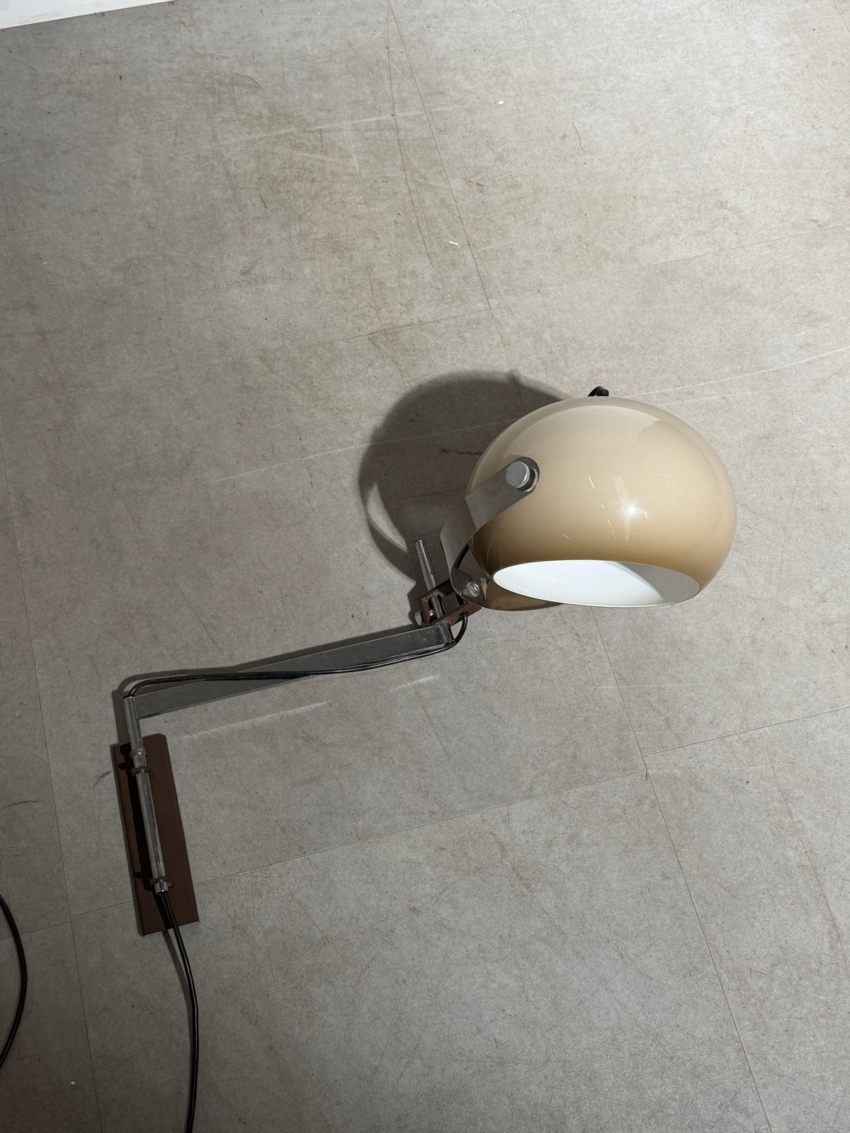 Dijkstra Mushroom Wall Light in Beige and Chrome