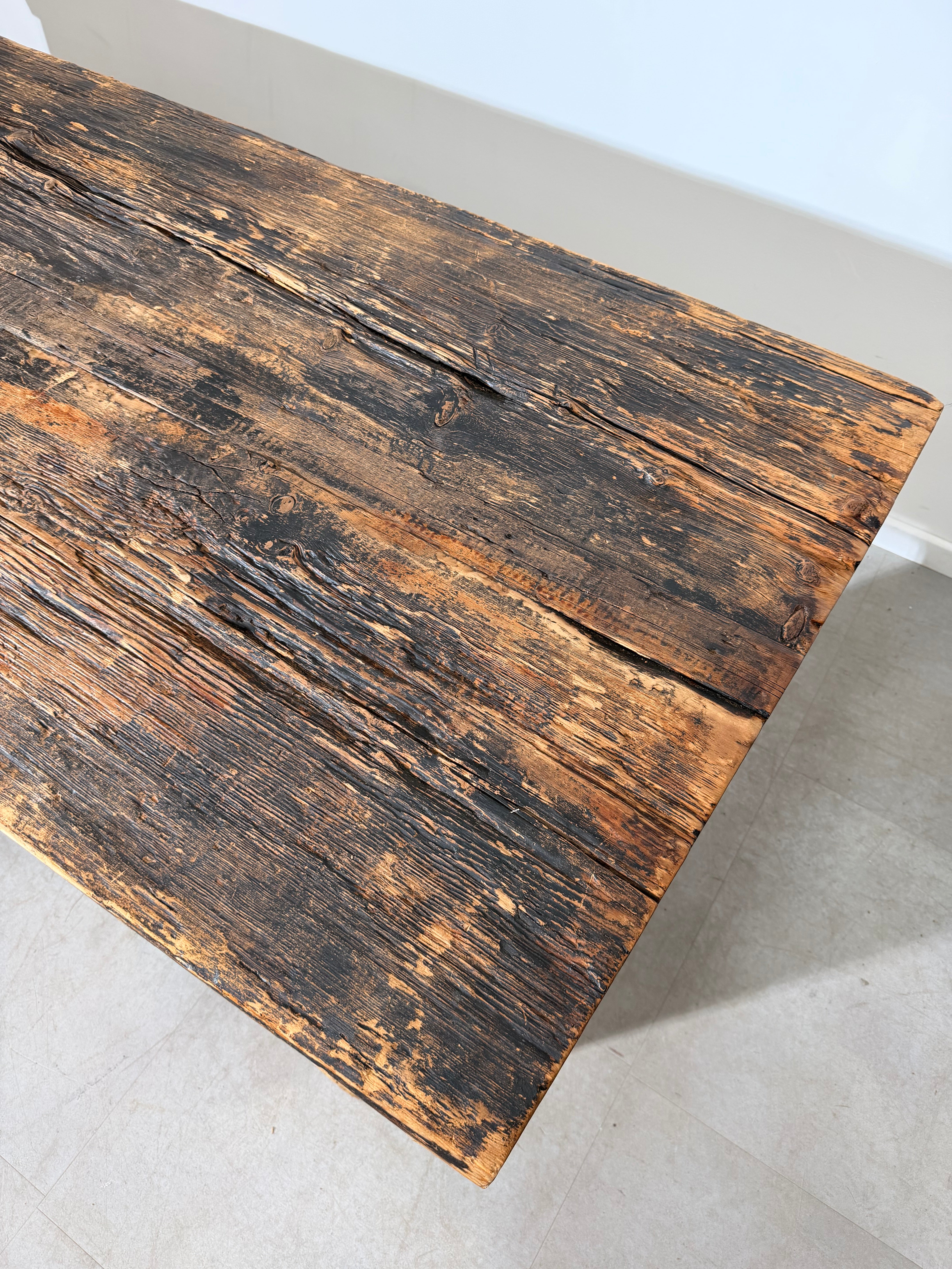 Large Rustic Brutalist Dining Table – Solid Wood – 240 cm