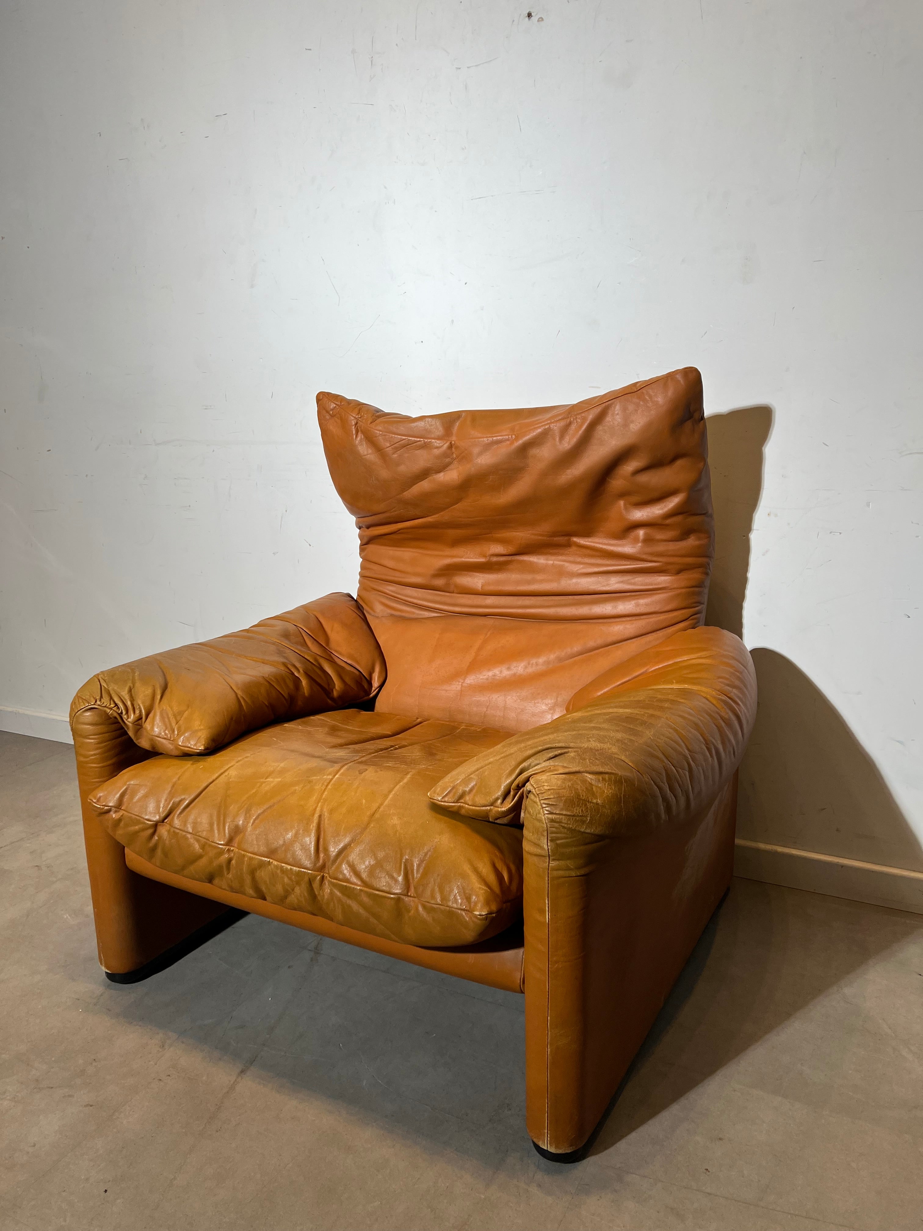 Cassina Maralunga Leather Lounge Chair by Vico Magistretti