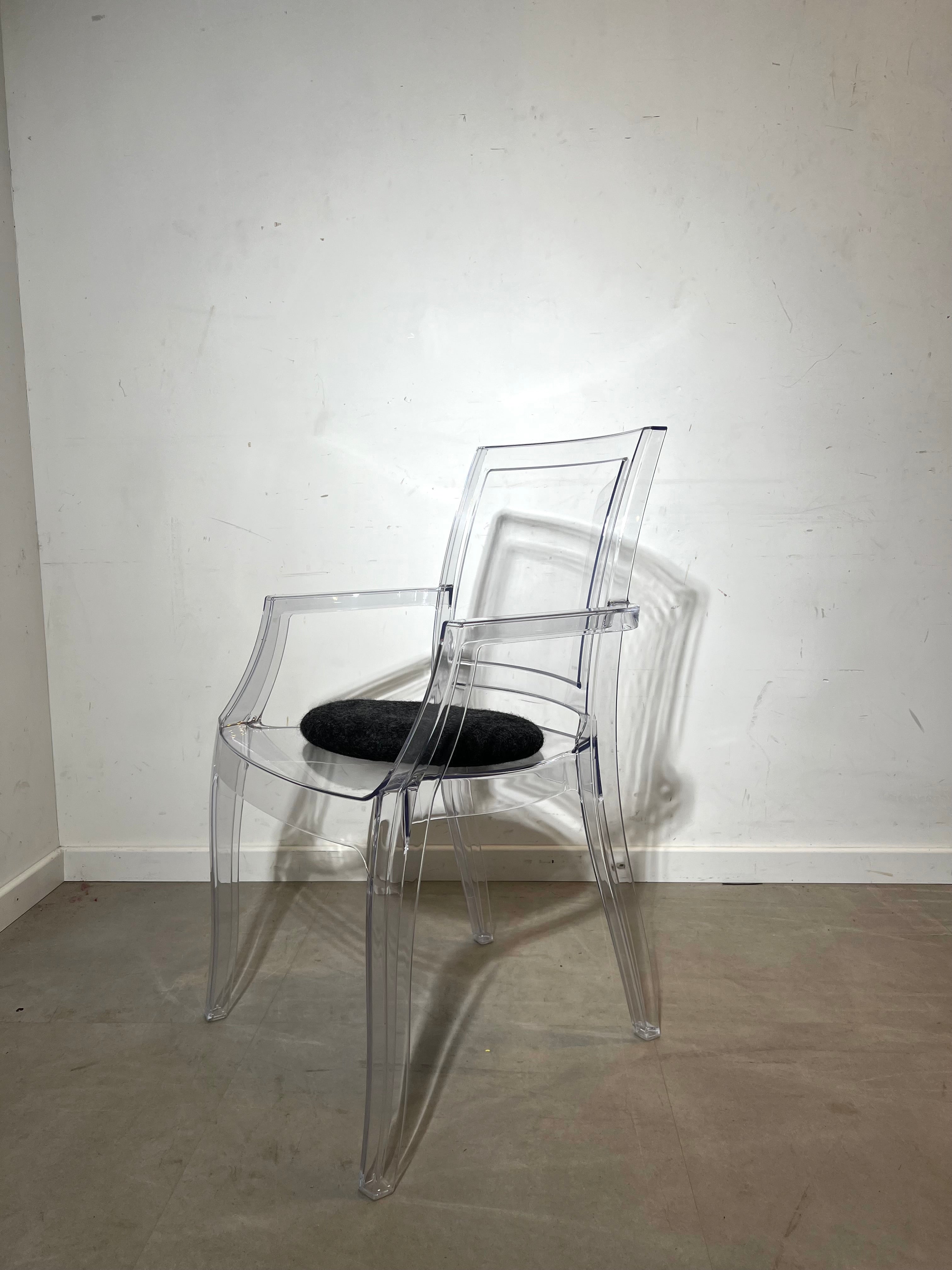 Transparent Design Armchair “Arthur” – Siesta
