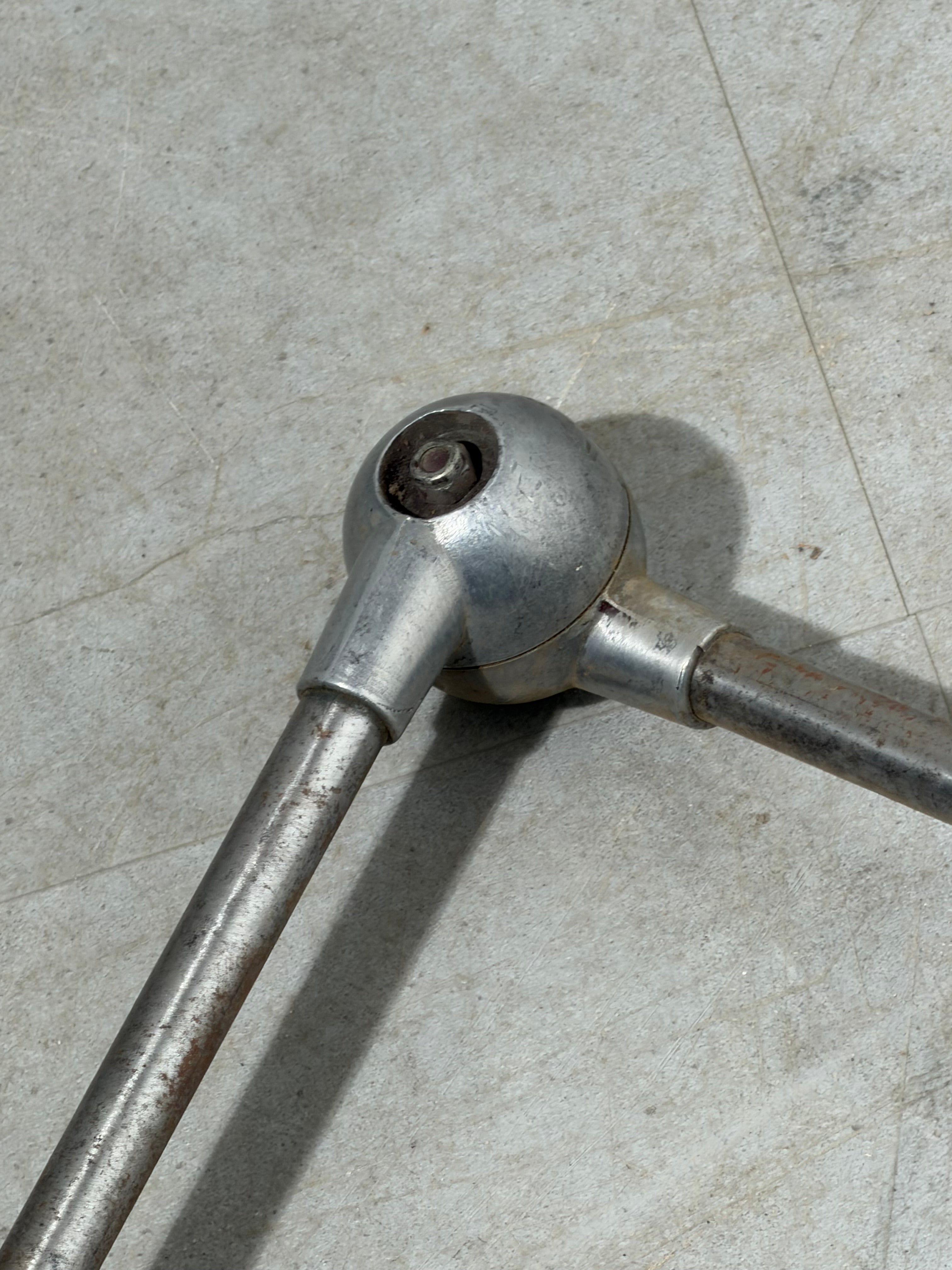 Lampe de bureau Jieldé originale – Lyon, France (Style industriel classique)