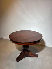 Antique round acajou table