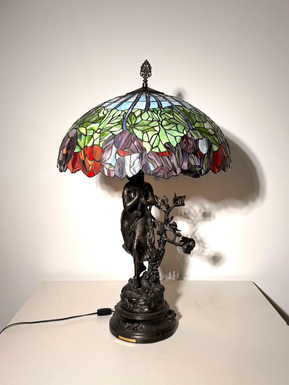 Large Tiffany-Style Stained Glass Table Lamp with Sculptural Female Base