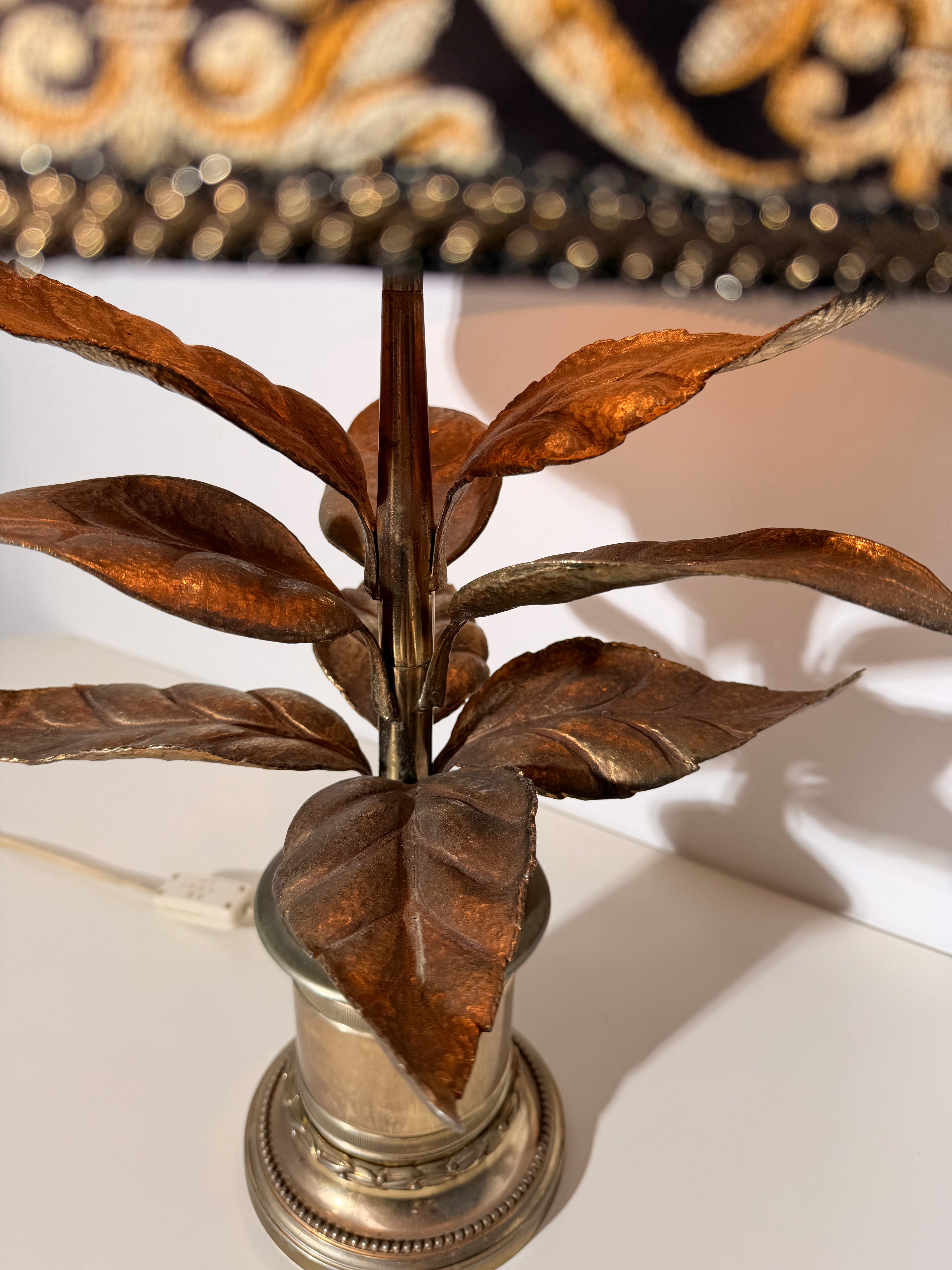 Willy Daro Table Lamp with Sculptural Leaf Base