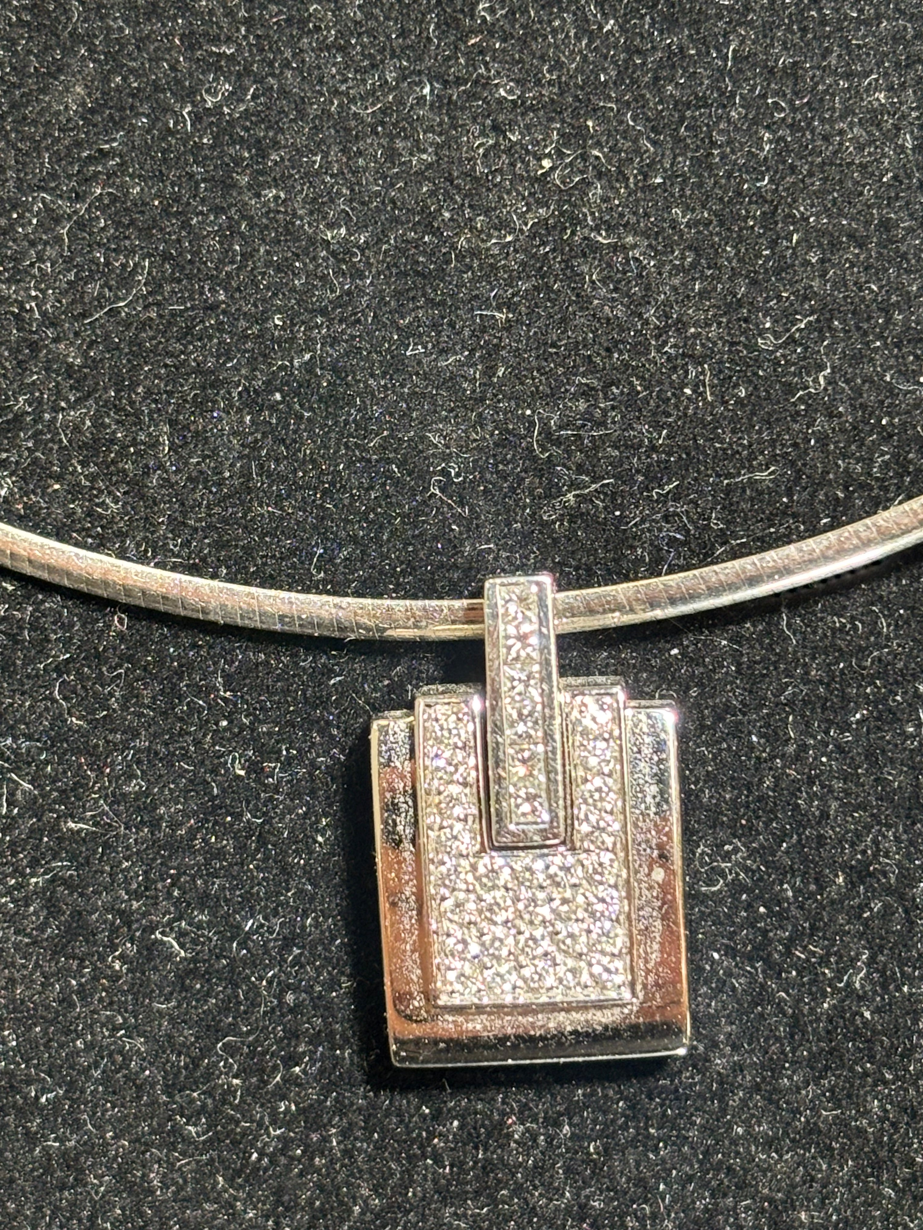 18Kt White Gold Pendant With 0,48 Brilliant