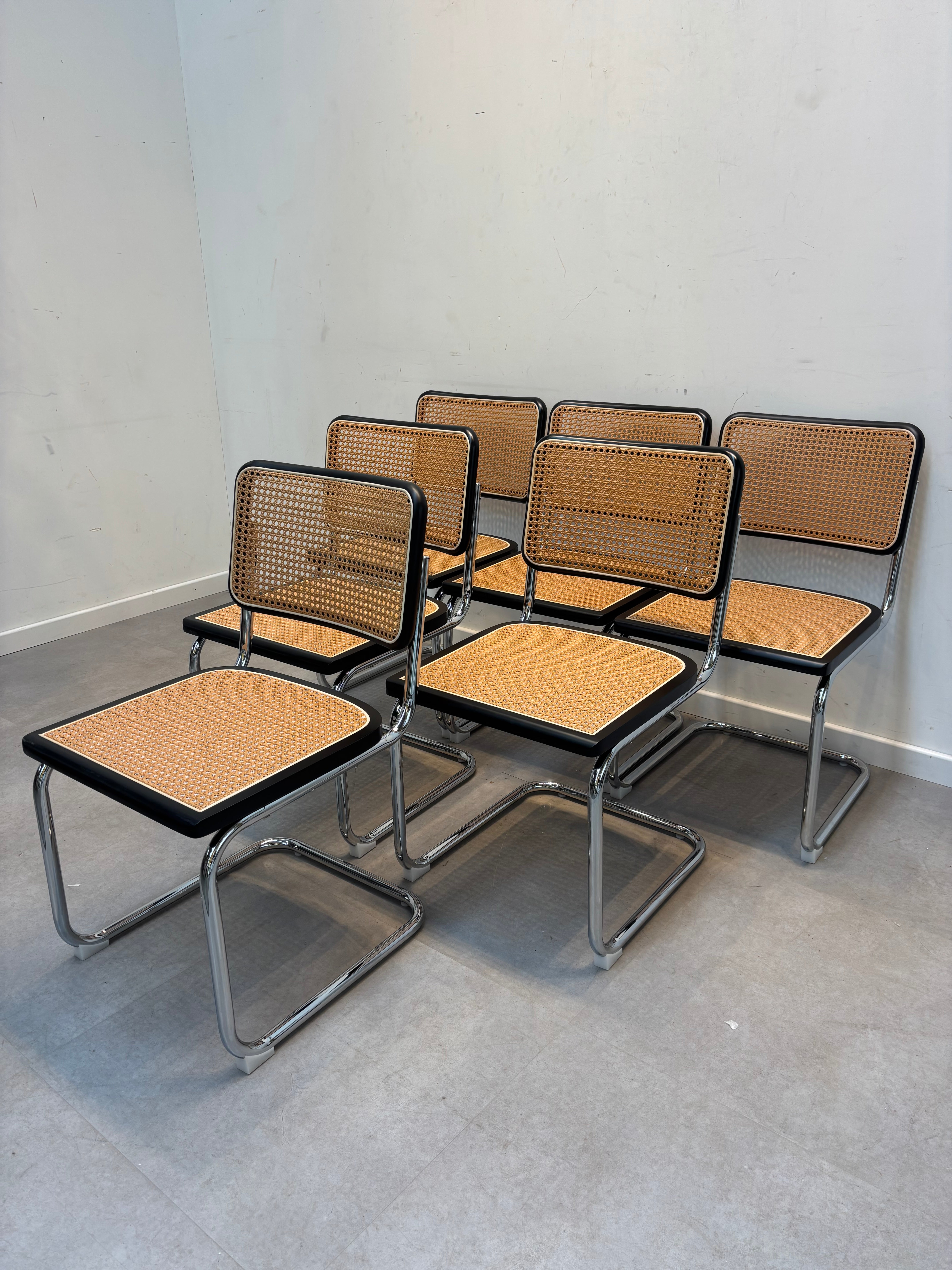 S-Chair Black Chrome