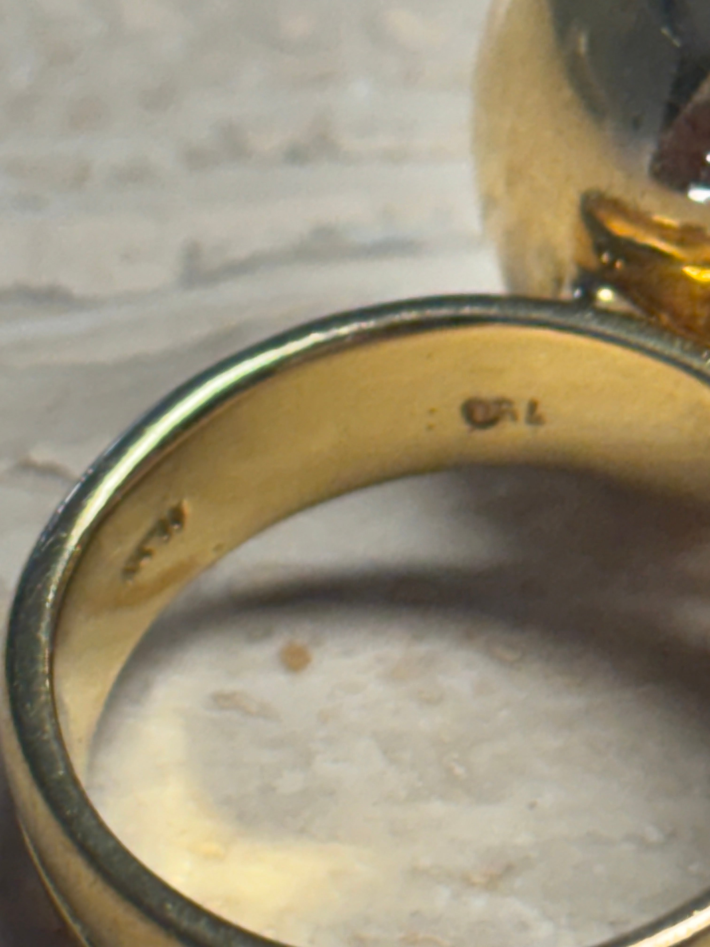 18 kt Gold Ring with Blue Topaz, Garnet & Diamond Accent – Size 55