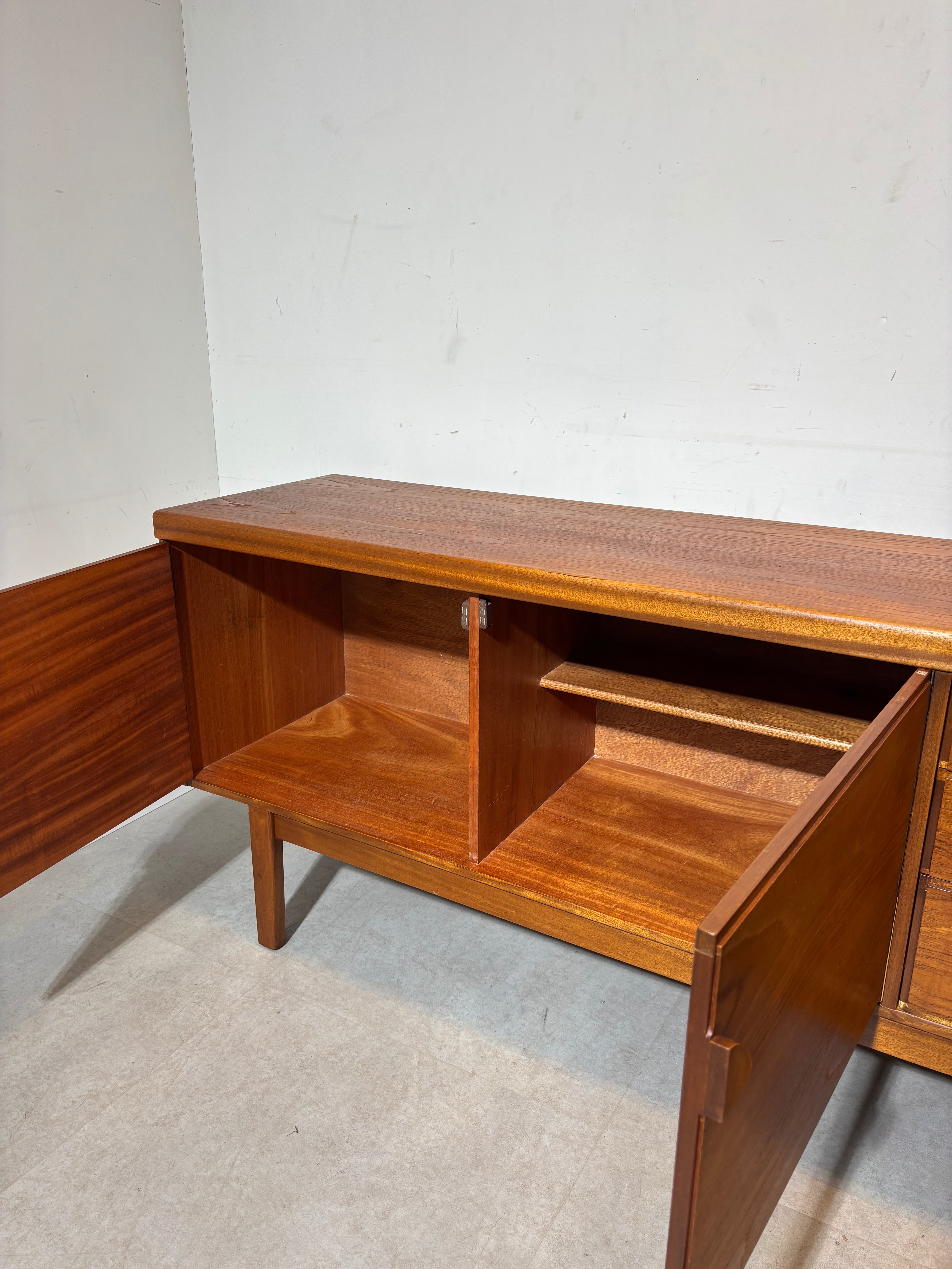 Vintage Nathan teak sideboard 3 drawers - 2 doors