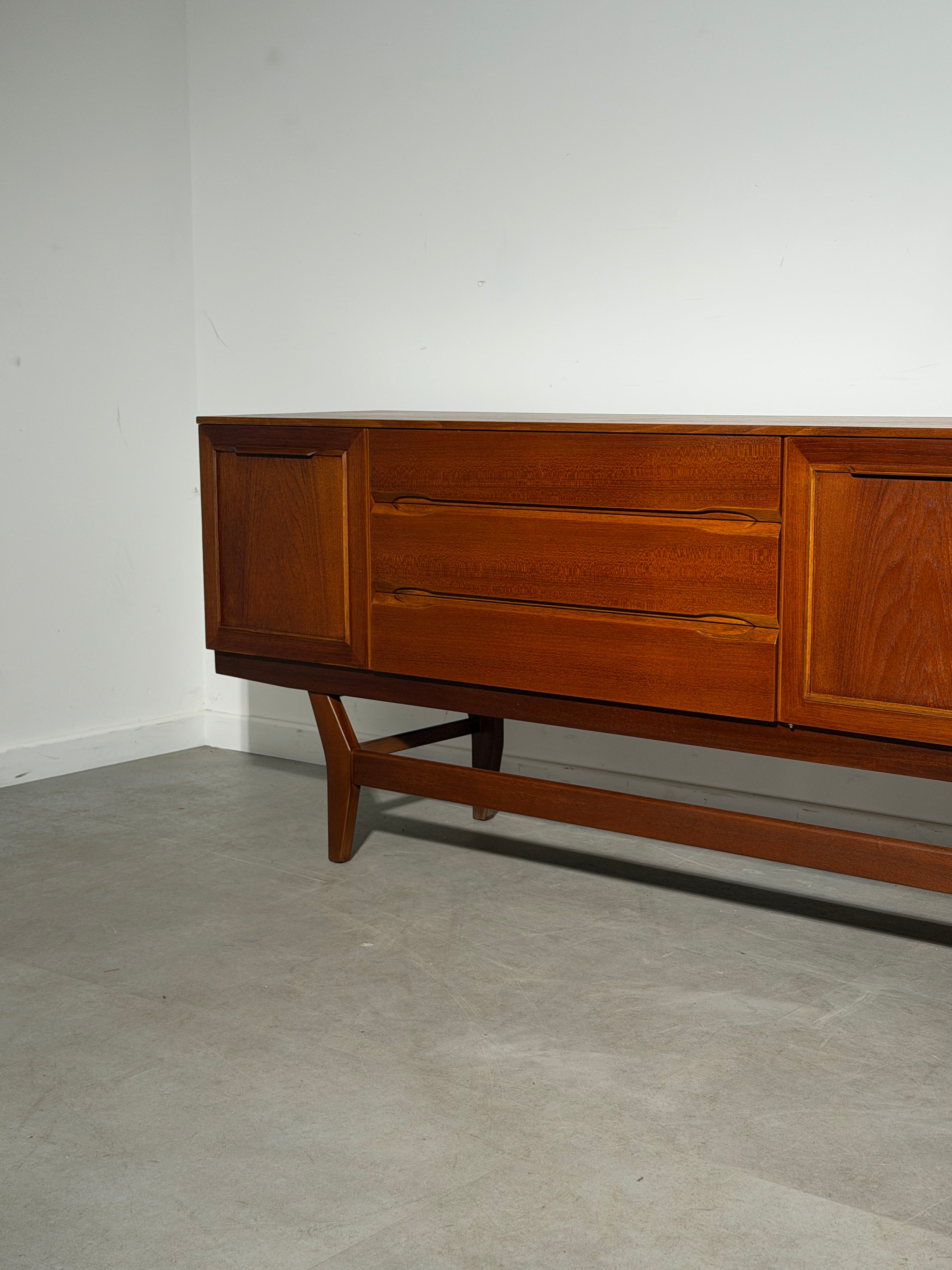 Beautility Teak Sideboard – British Mid-Century Modern, 1960s