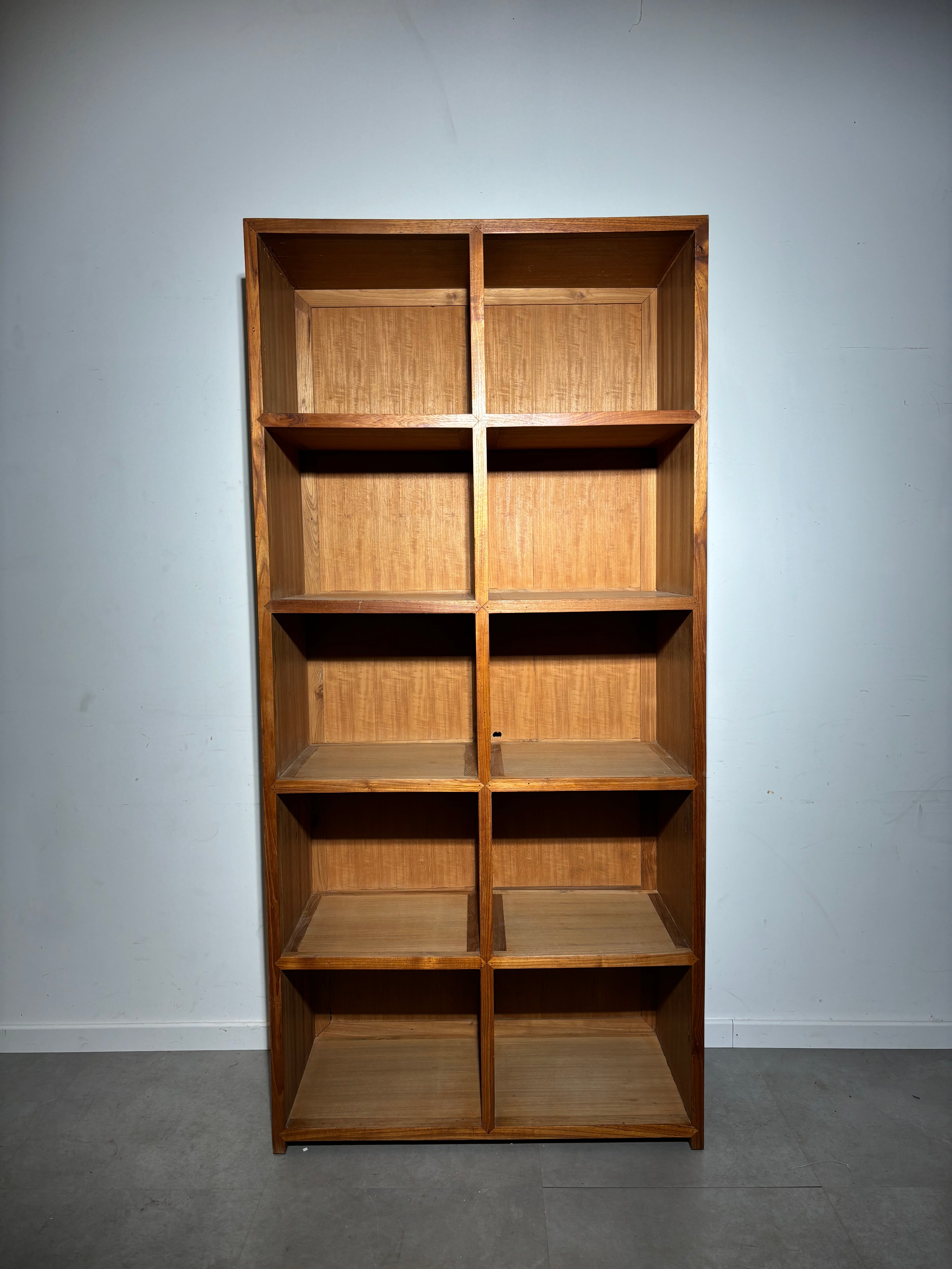 Bookcase in teakwood