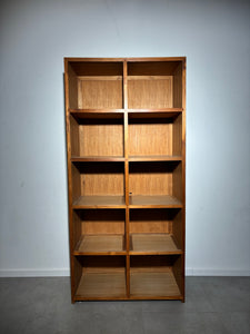 Bookcase in teakwood