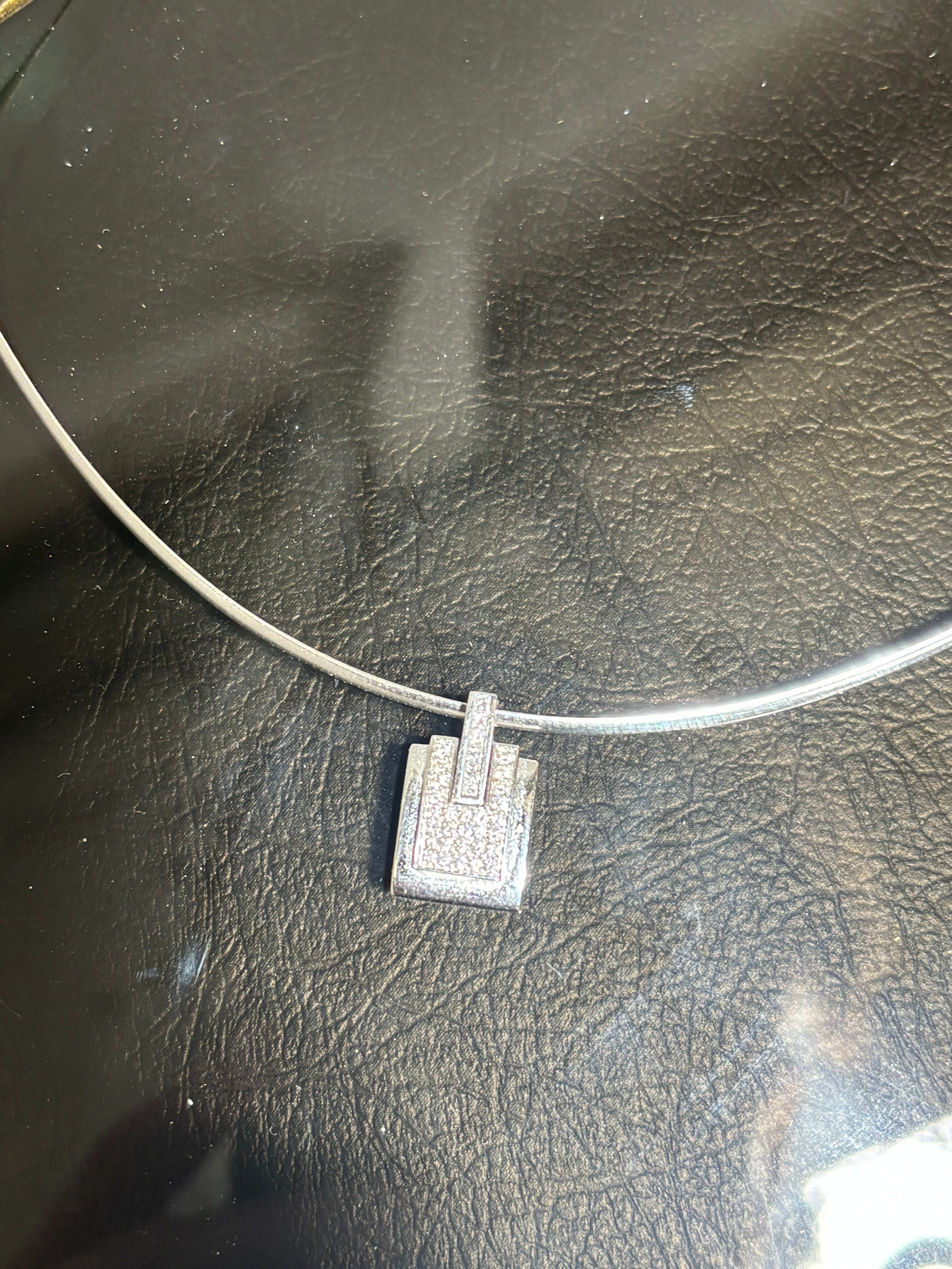 18Kt White Gold Pendant With 0,48 Brilliant