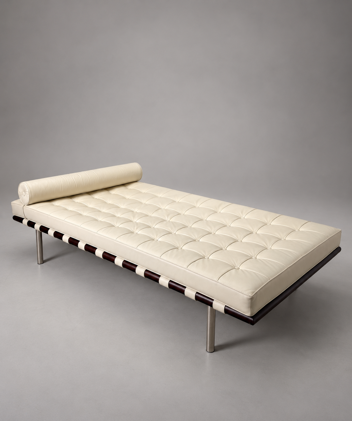 Barcelona Daybed Replica
