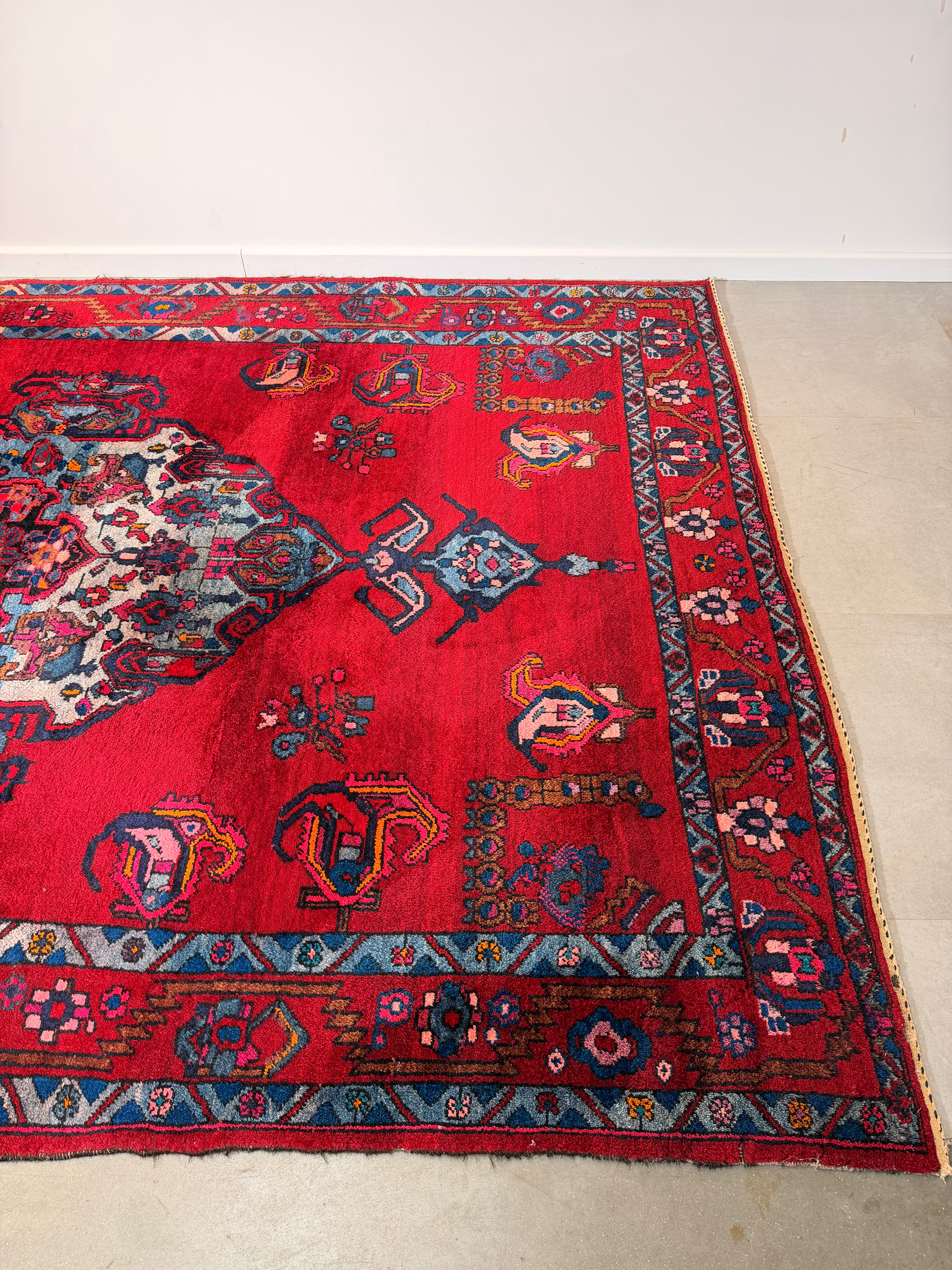 Hand-Knotted Persian Bakhtiar Rug