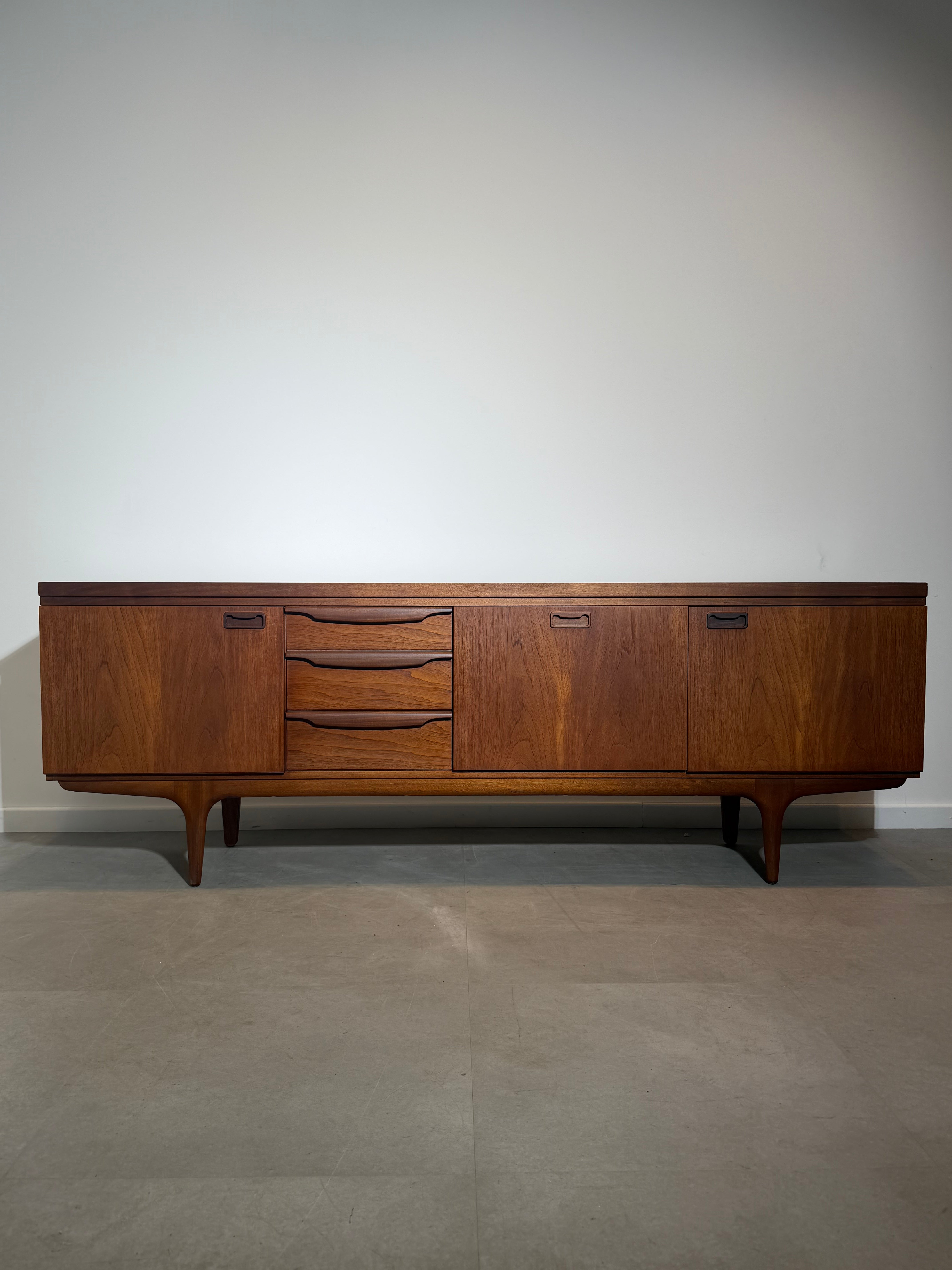 Greaves & Thomas Teak Sideboard – Mid-Century Modern British Design