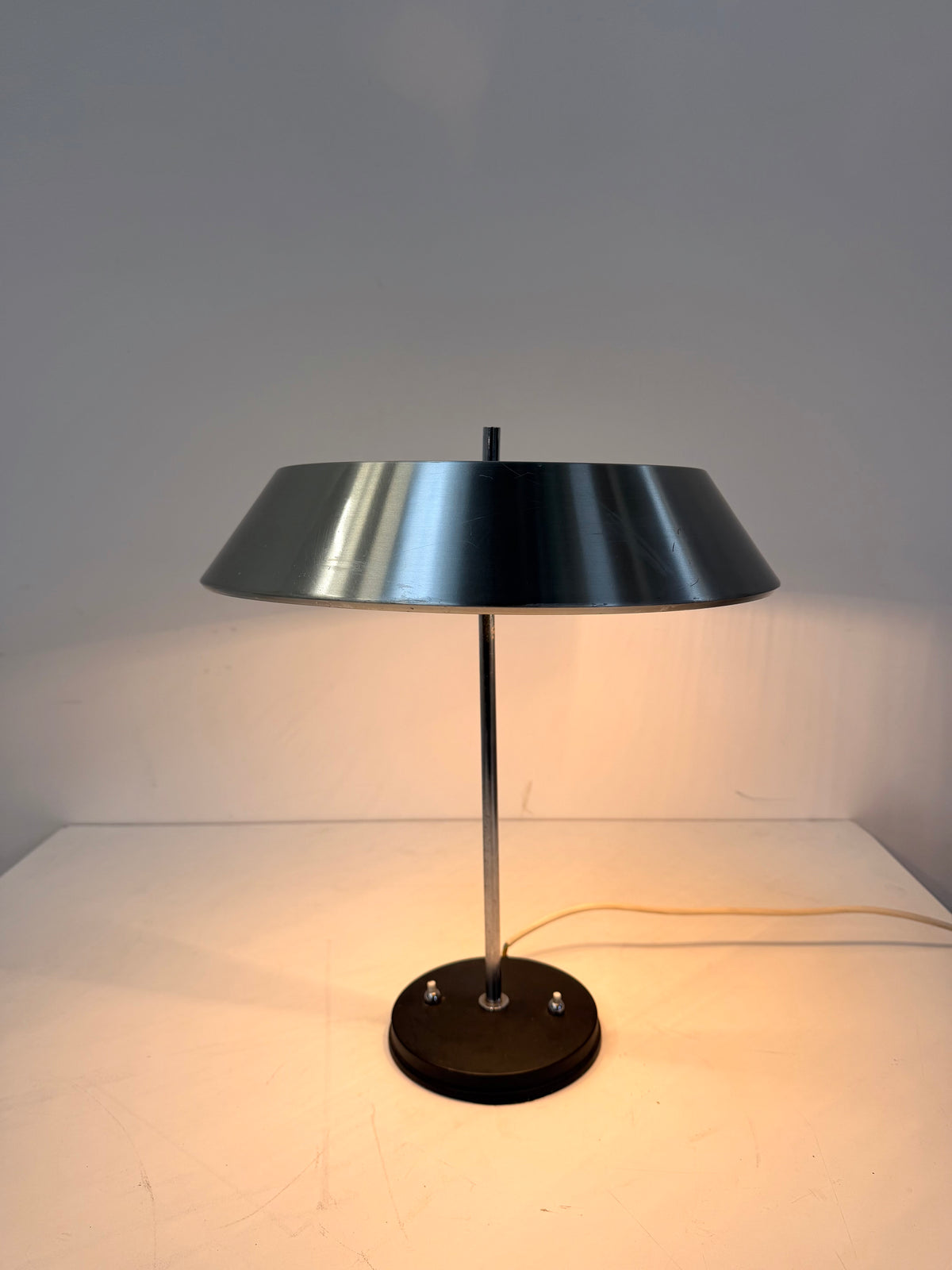 Vintage Mid-Century Modern Metal Table Lamp