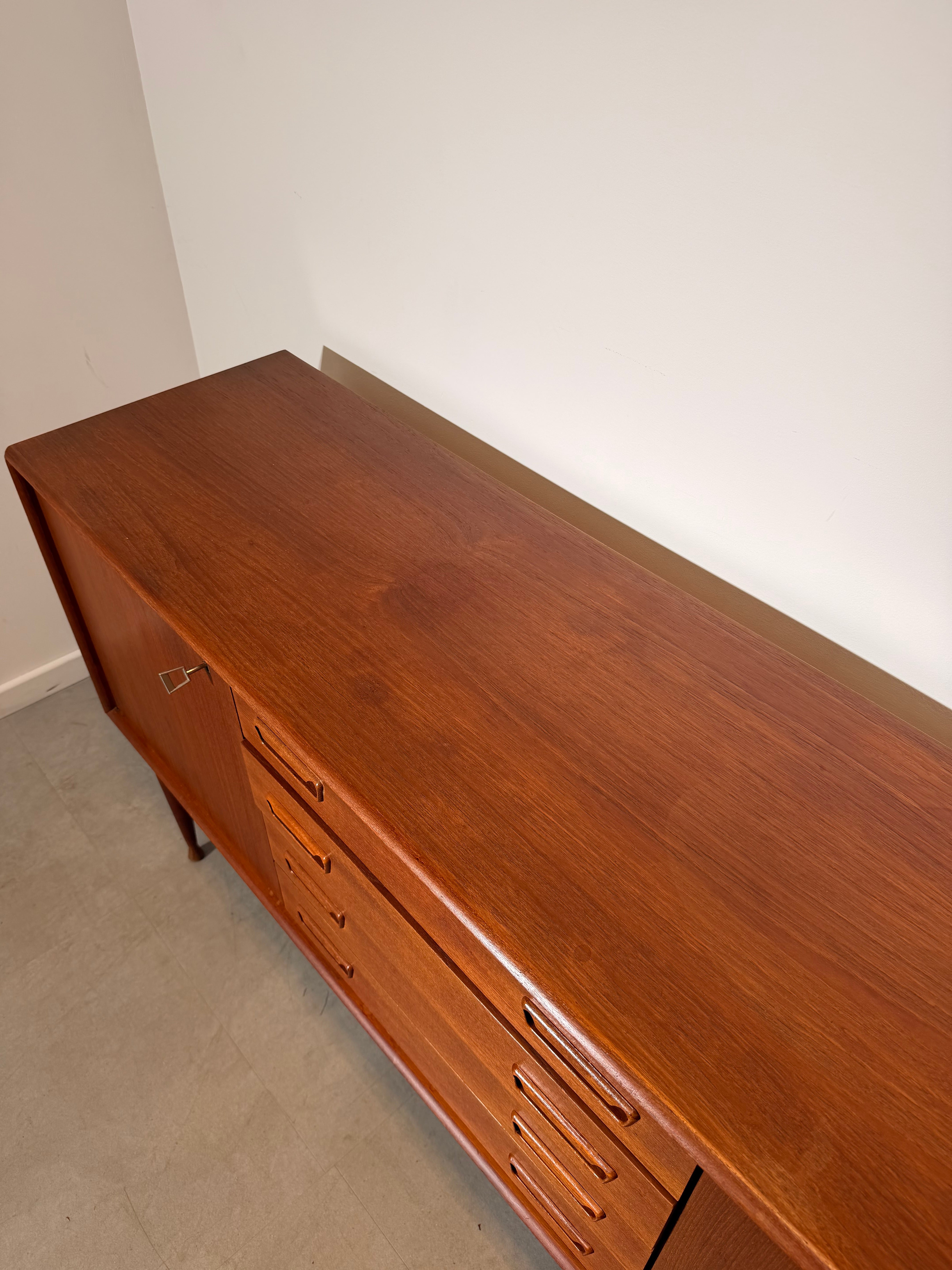 Vintage Mid-Century Teak Sideboard – 1960s