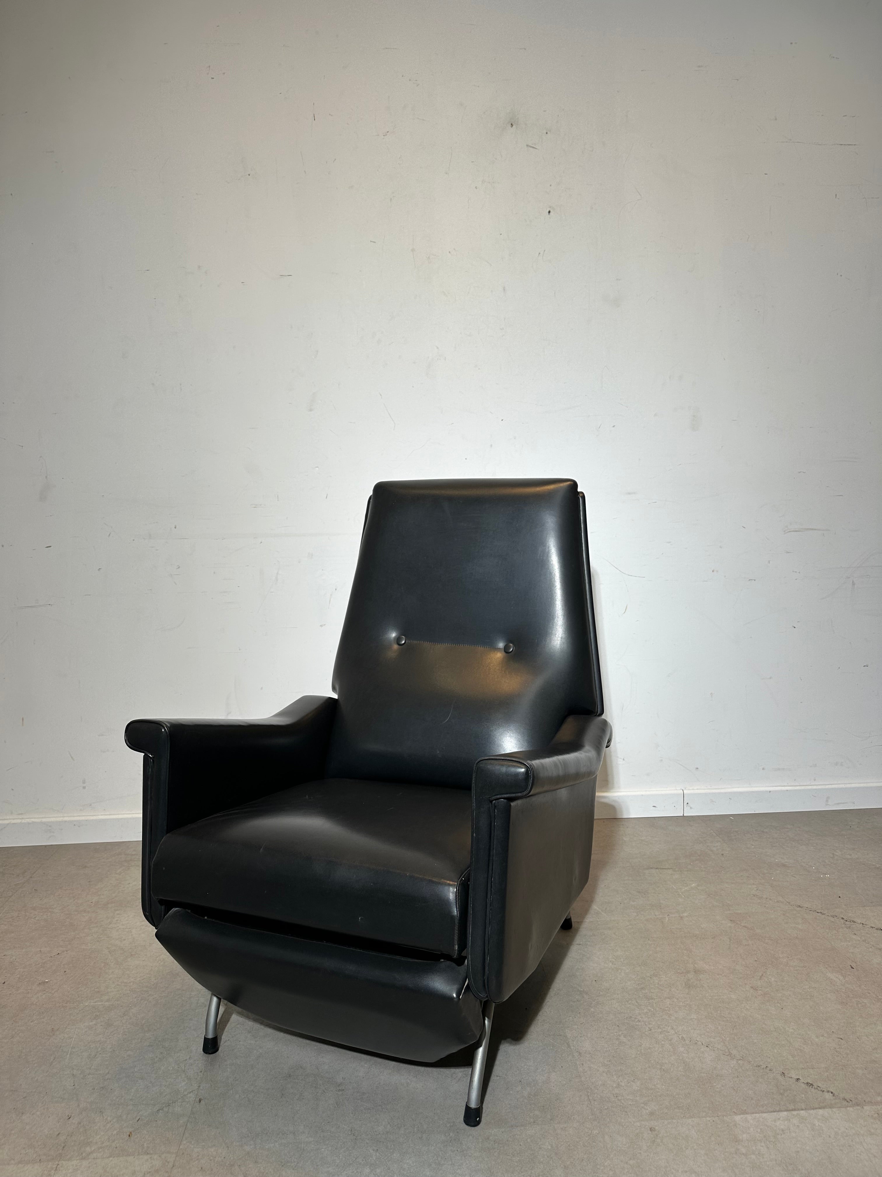 Vintage Leather Lounge chair 70's