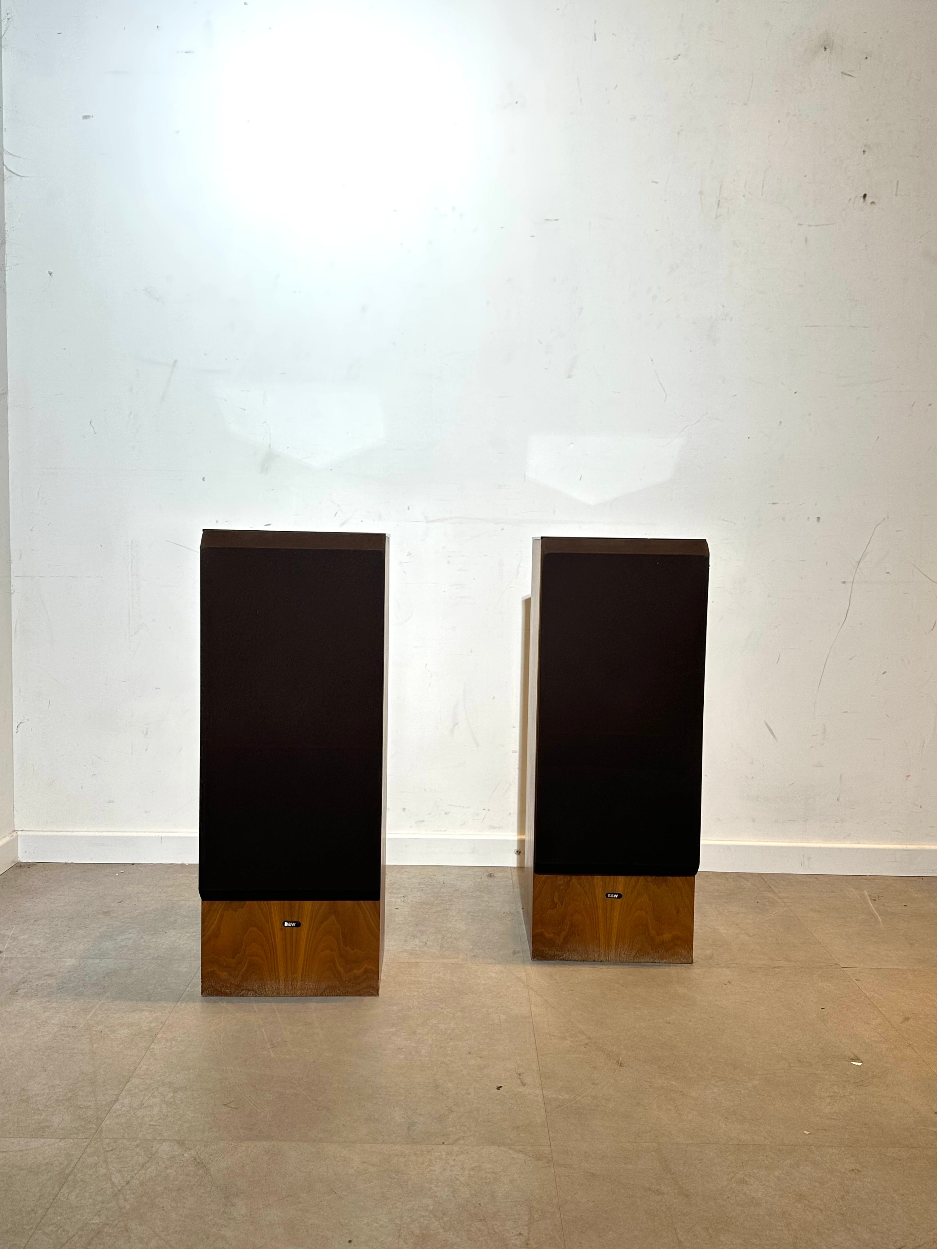 B&amp;W (Bowers &amp; Wilkins) vloerstaande luidsprekers DM 2000