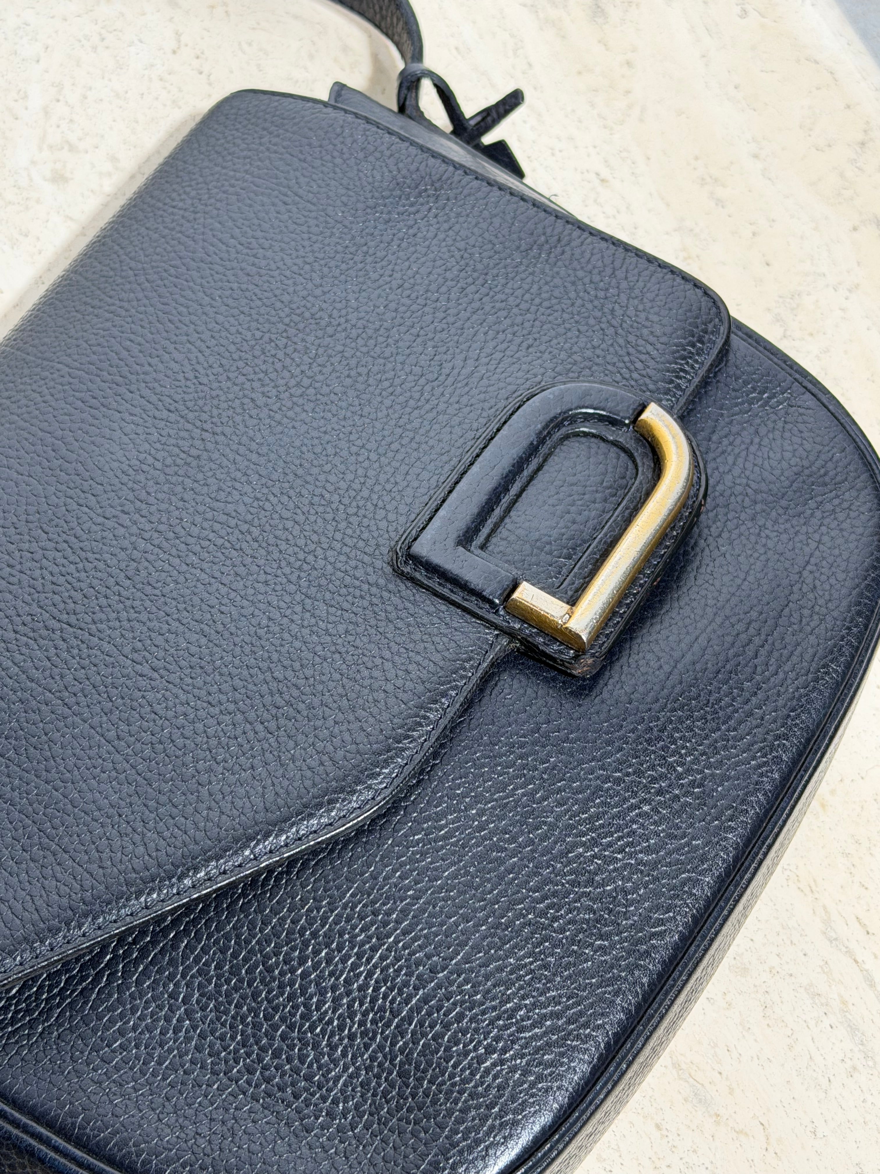 Delvaux “Diva” Marineblauw