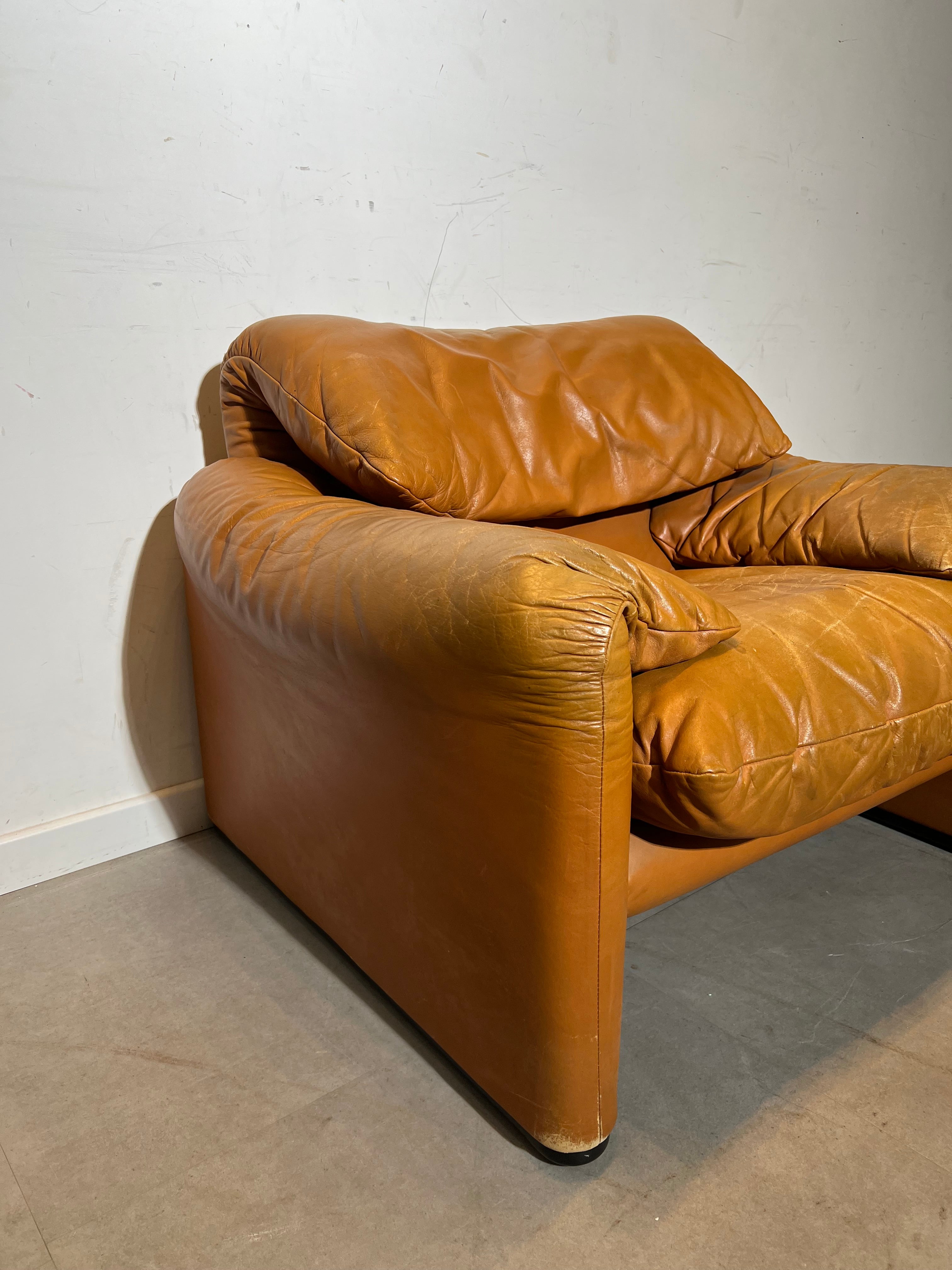 Cassina Maralunga Leather Lounge Chair by Vico Magistretti