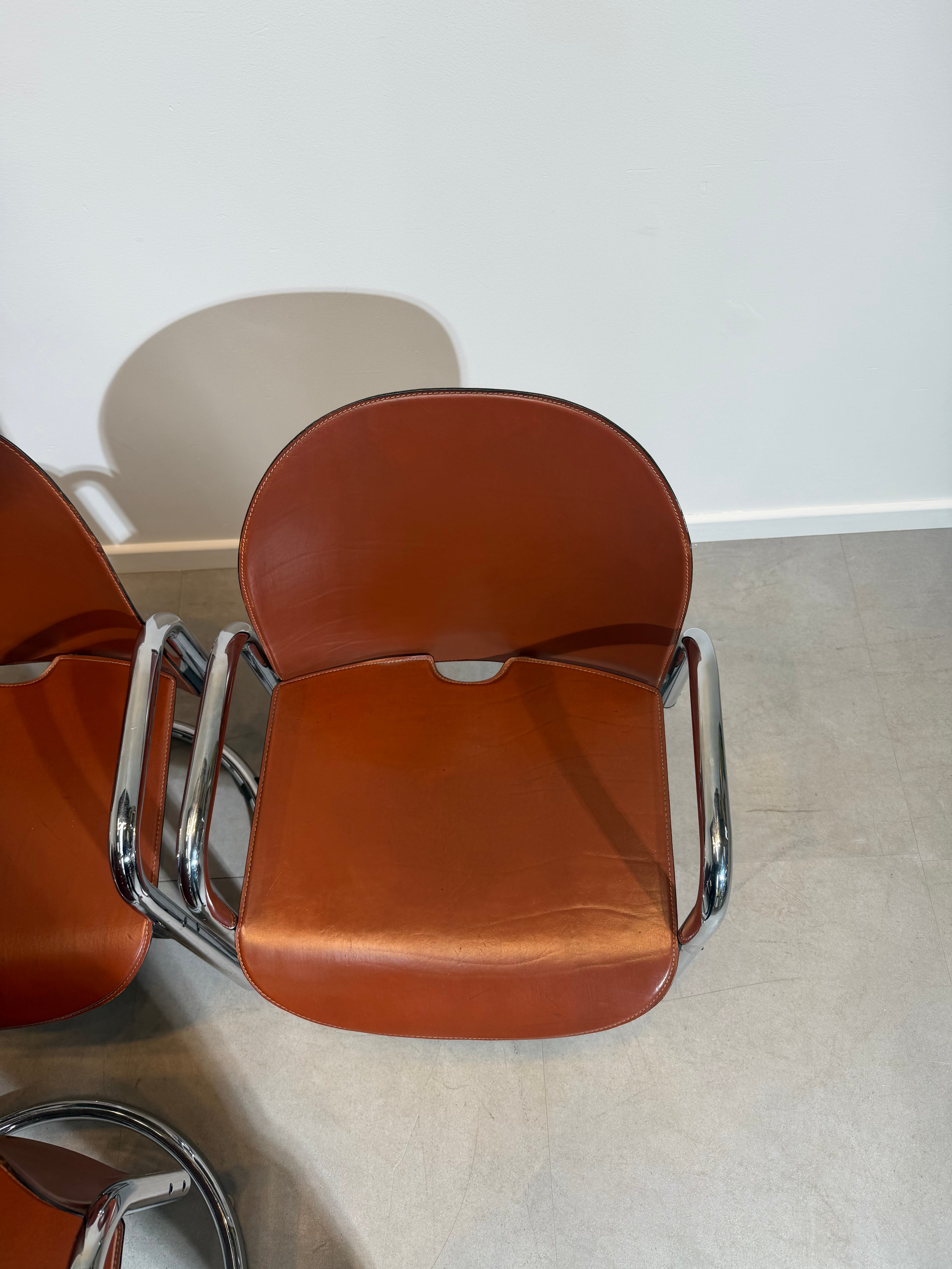 *Set of 6 “Dialogo Dessau” Chairs by Tobia & Afra Scarpa for C&B Italia – Cognac Leather Bauhaus Style