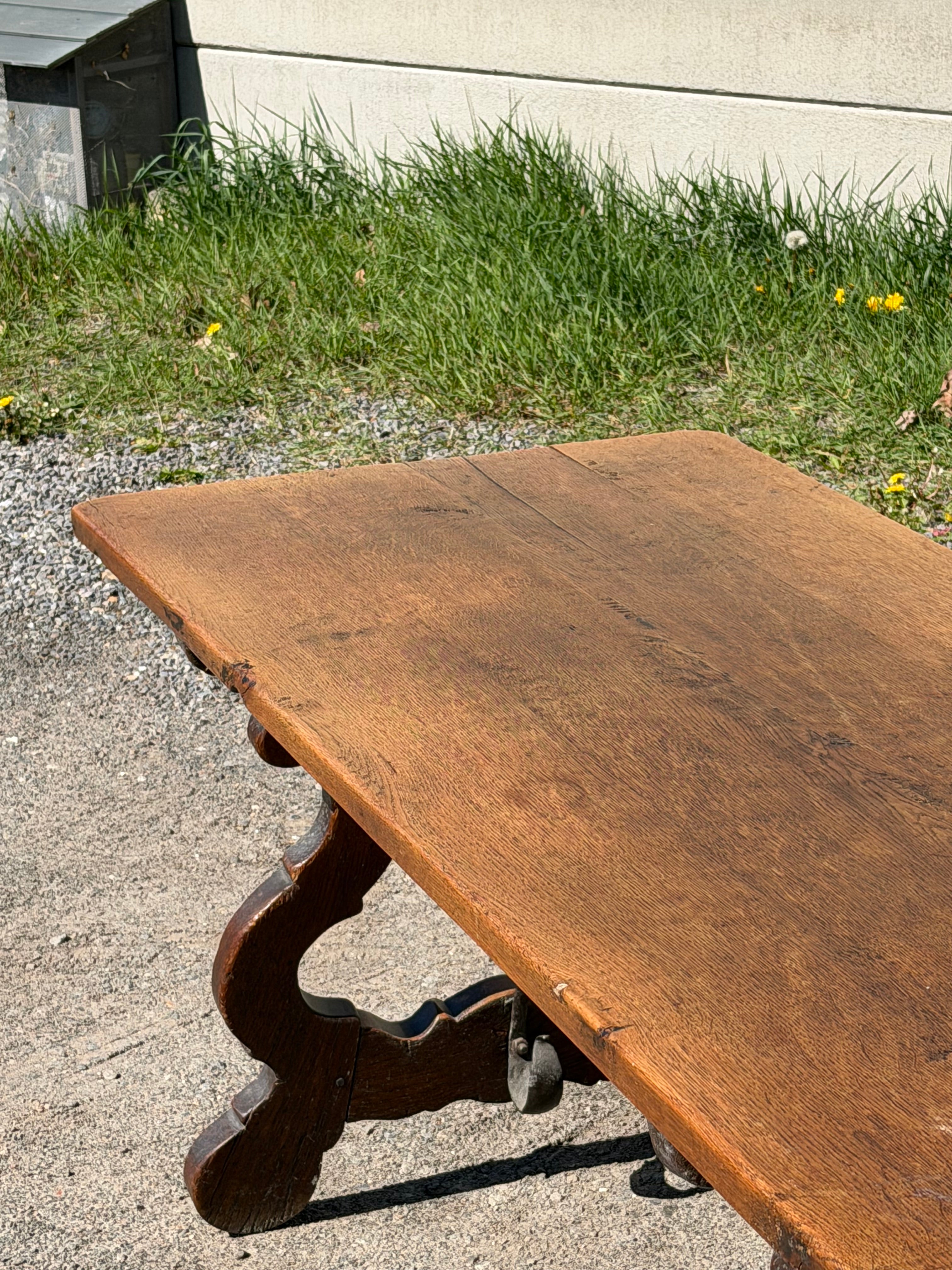 18th Century Spanish Dining Table – Solid Oak – 195 cm