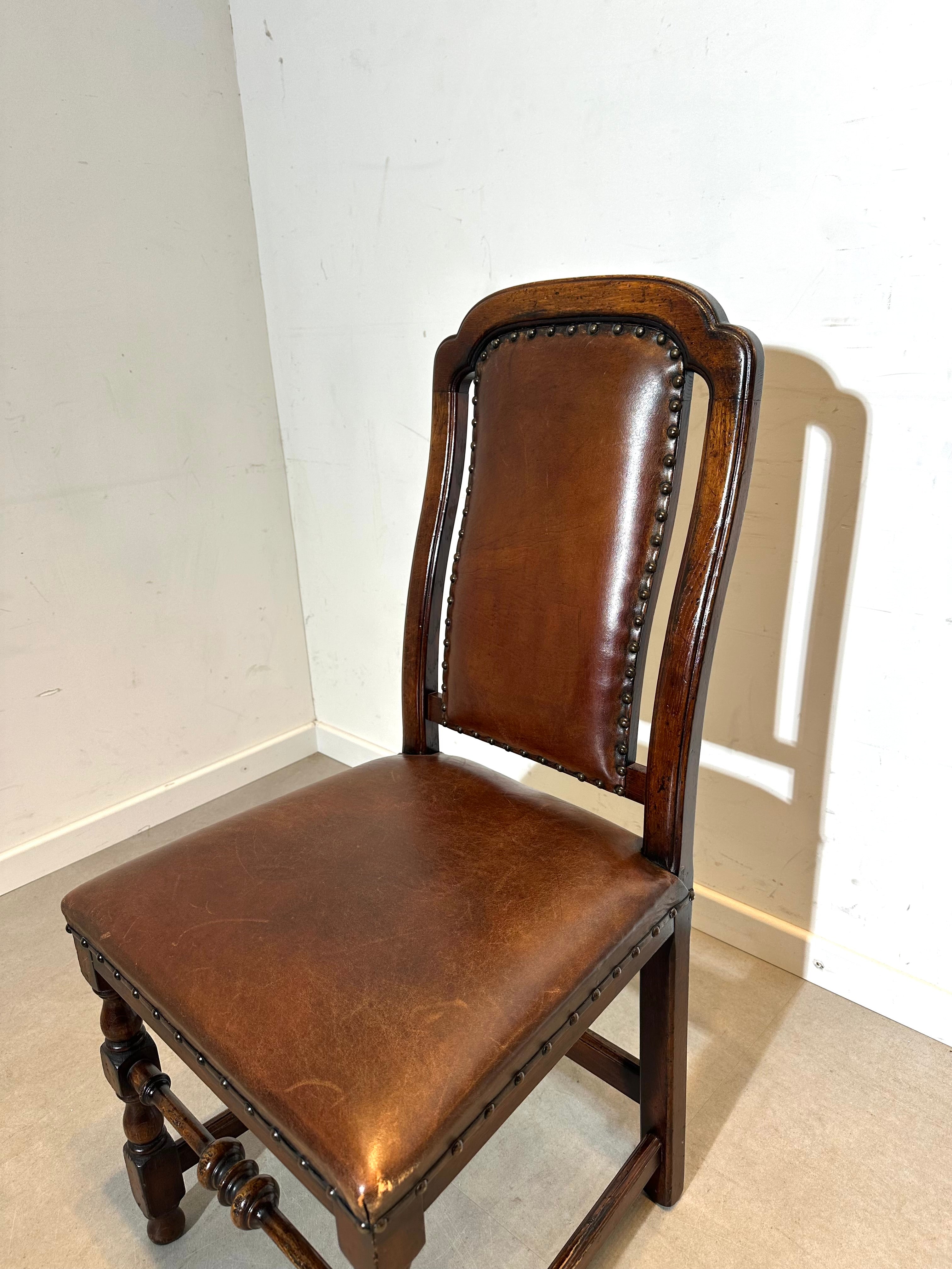 Set of 6 Antique Dining Chairs in Brown Leather