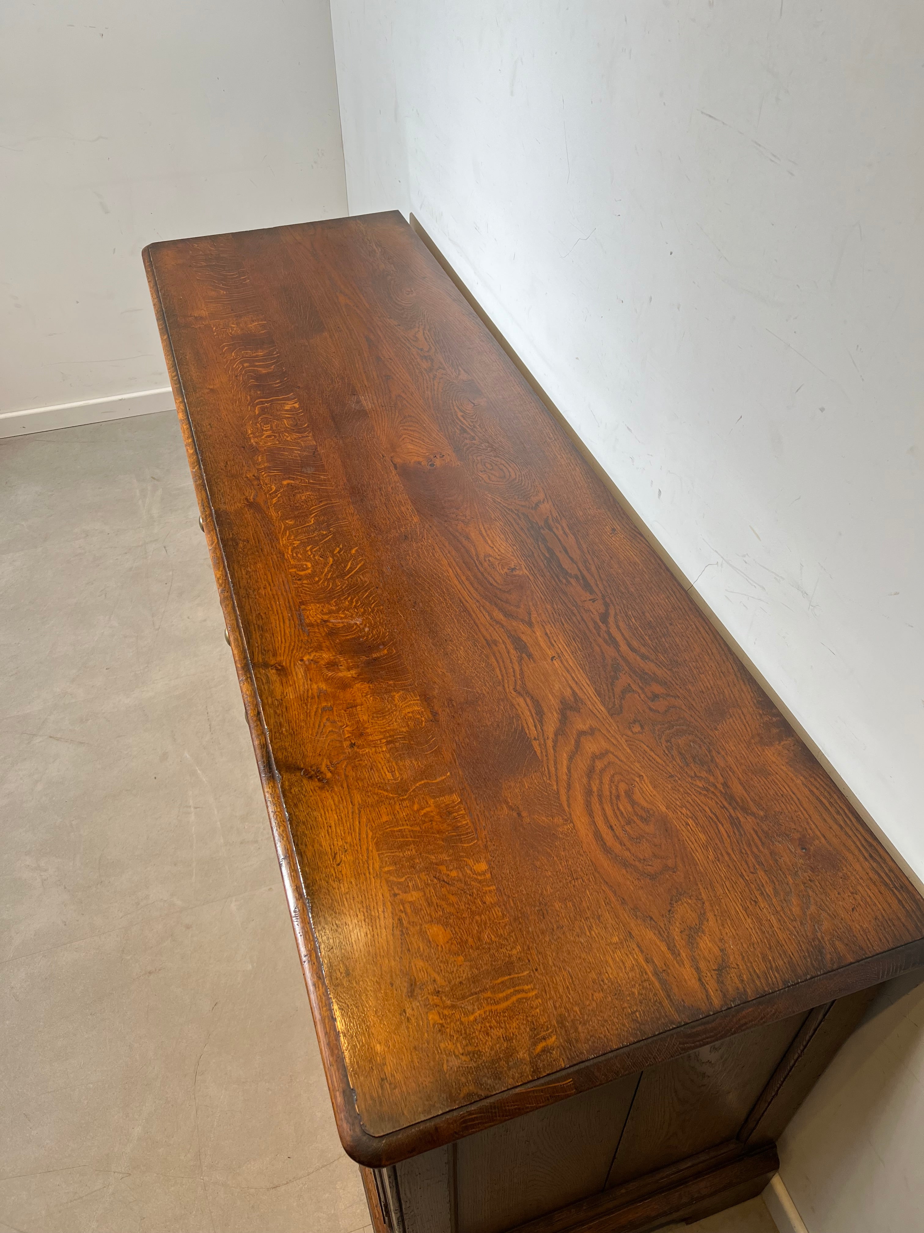 Oak Sideboard - 2 Doors & 3 Drawers