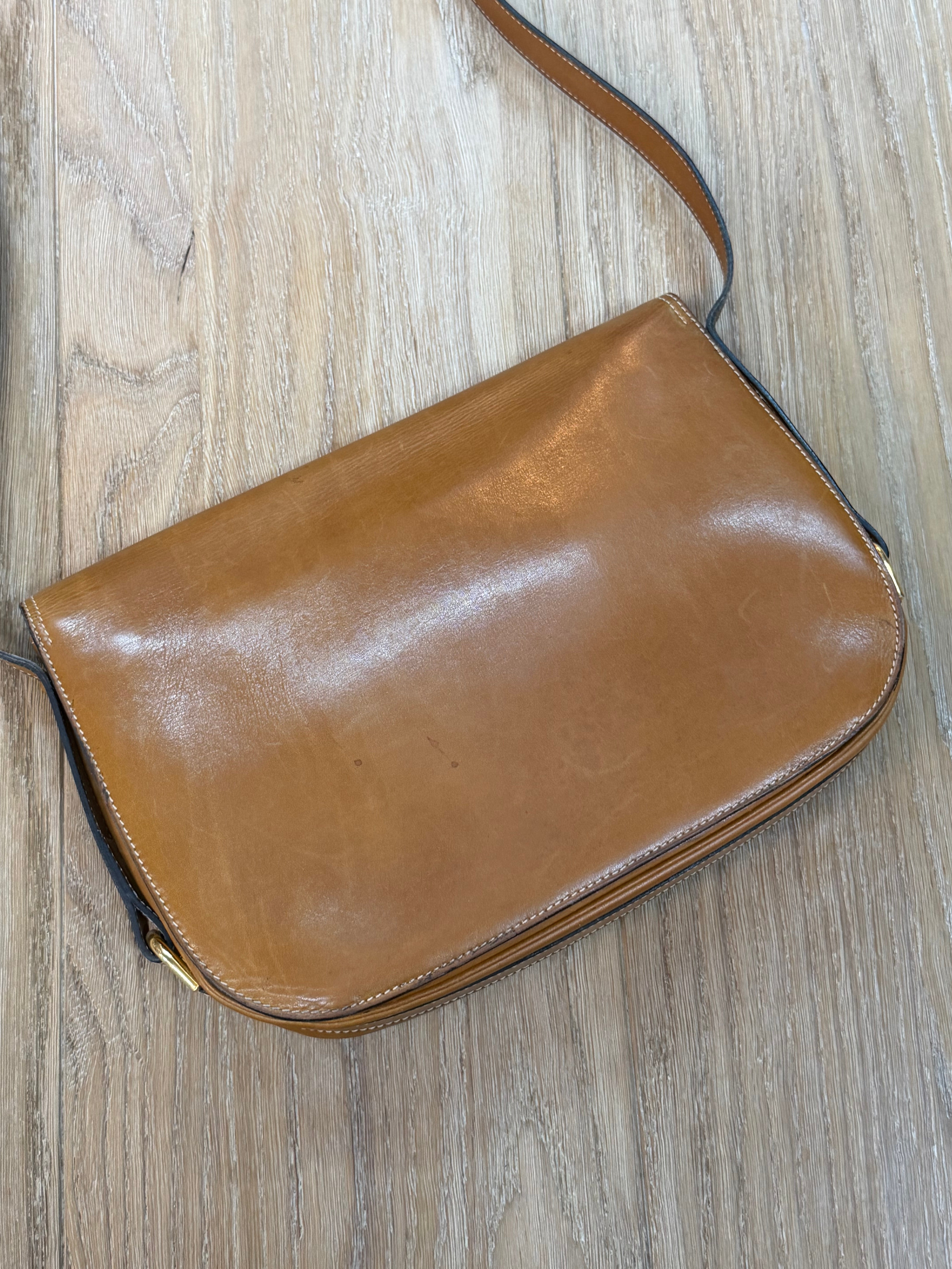 Delvaux Cognac Leather Crossbody Bag – 29 x 21 cm