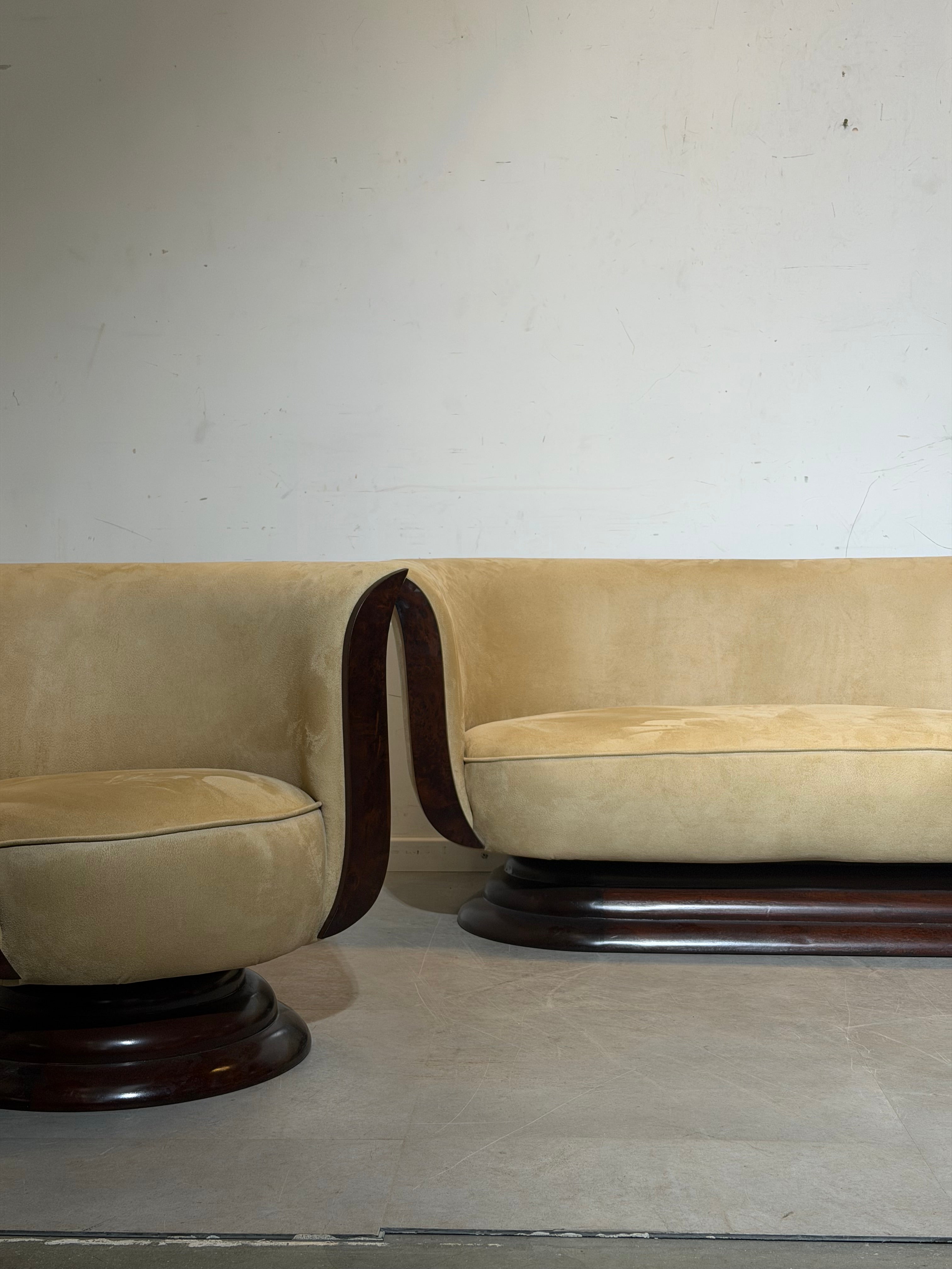 Art Deco Tulip Sofa Set – 2 Club Chairs & Two-Seater – Hotel Le Malandre