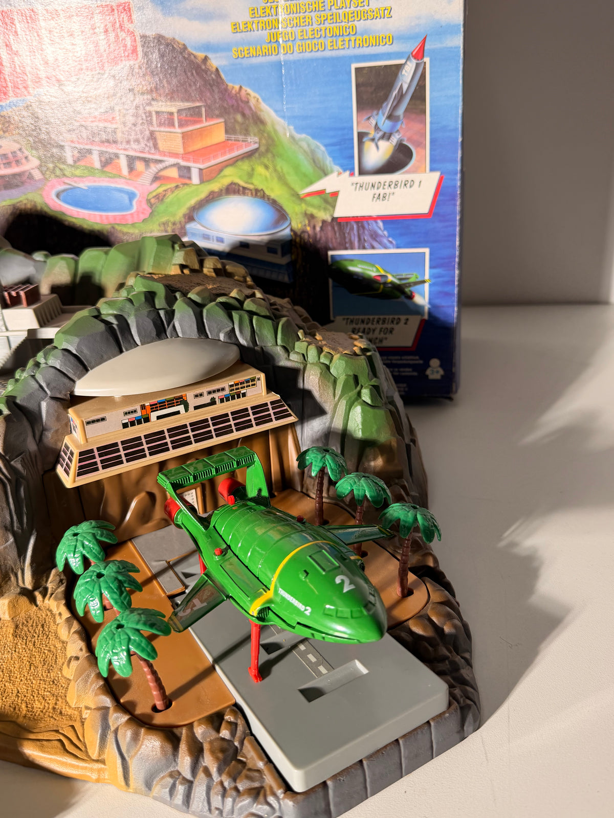 Matchbox Thunderbirds Tracy Island Electronic Playset – Vintage 1990s