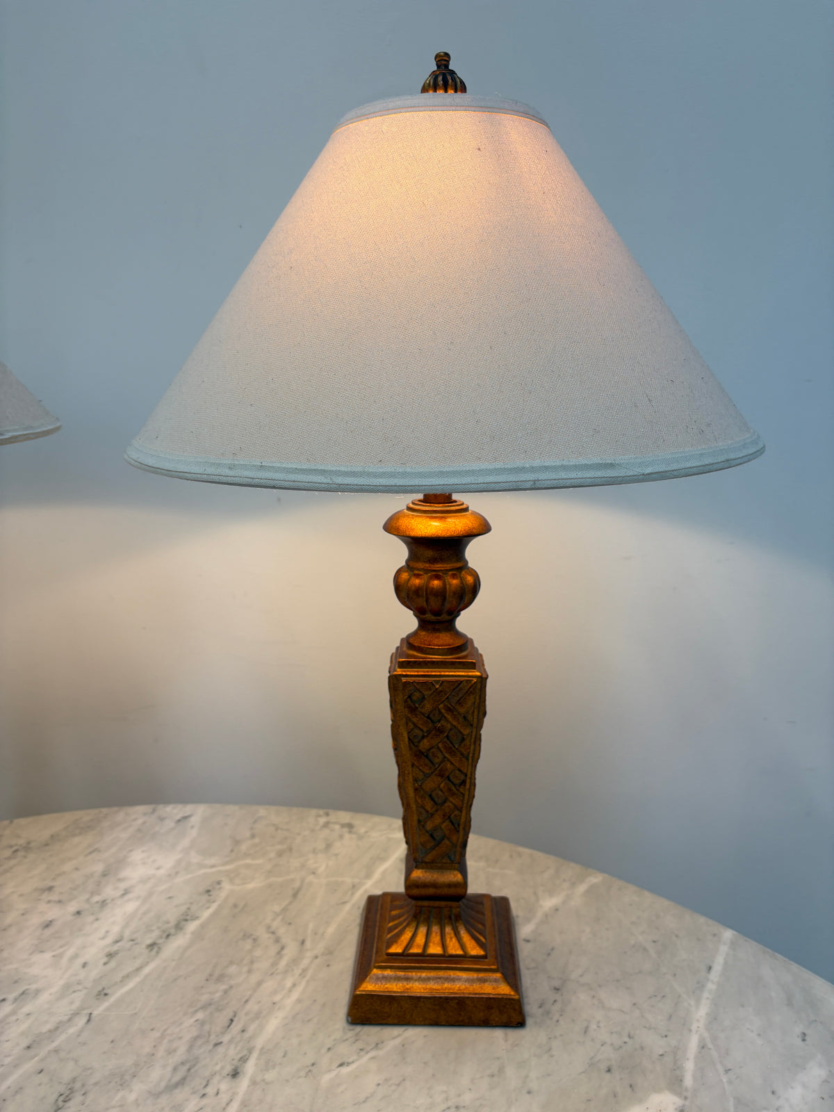 Table lamp Gold finish