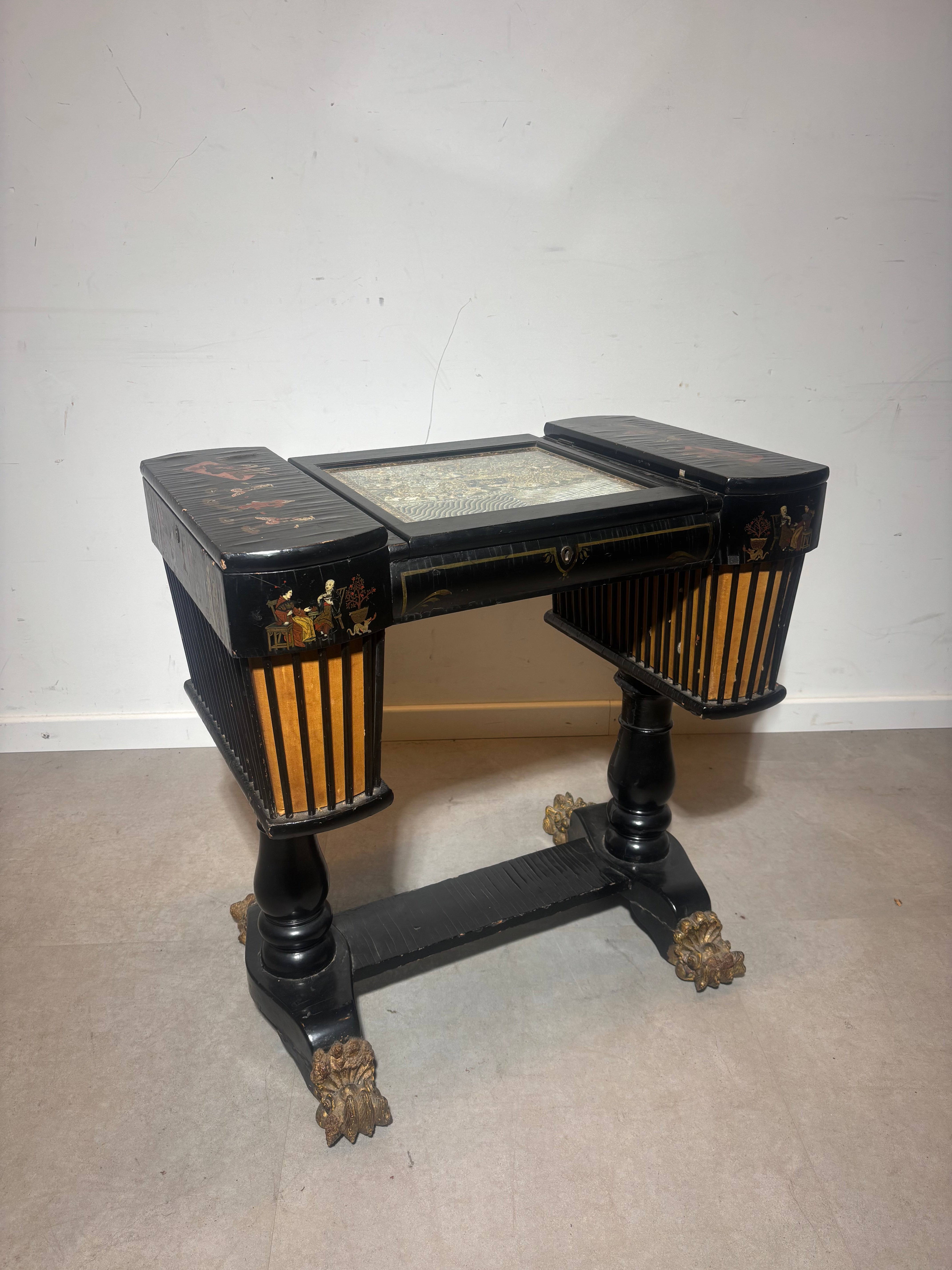 Chinese Sewing Cabinet , Kanton , 19th century