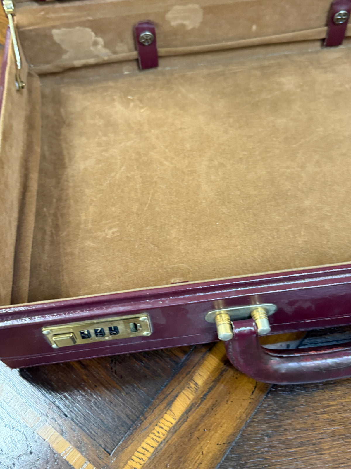 Cartier Paris Burgundy Leather Attaché Case – 46 × 32 × 10 cm