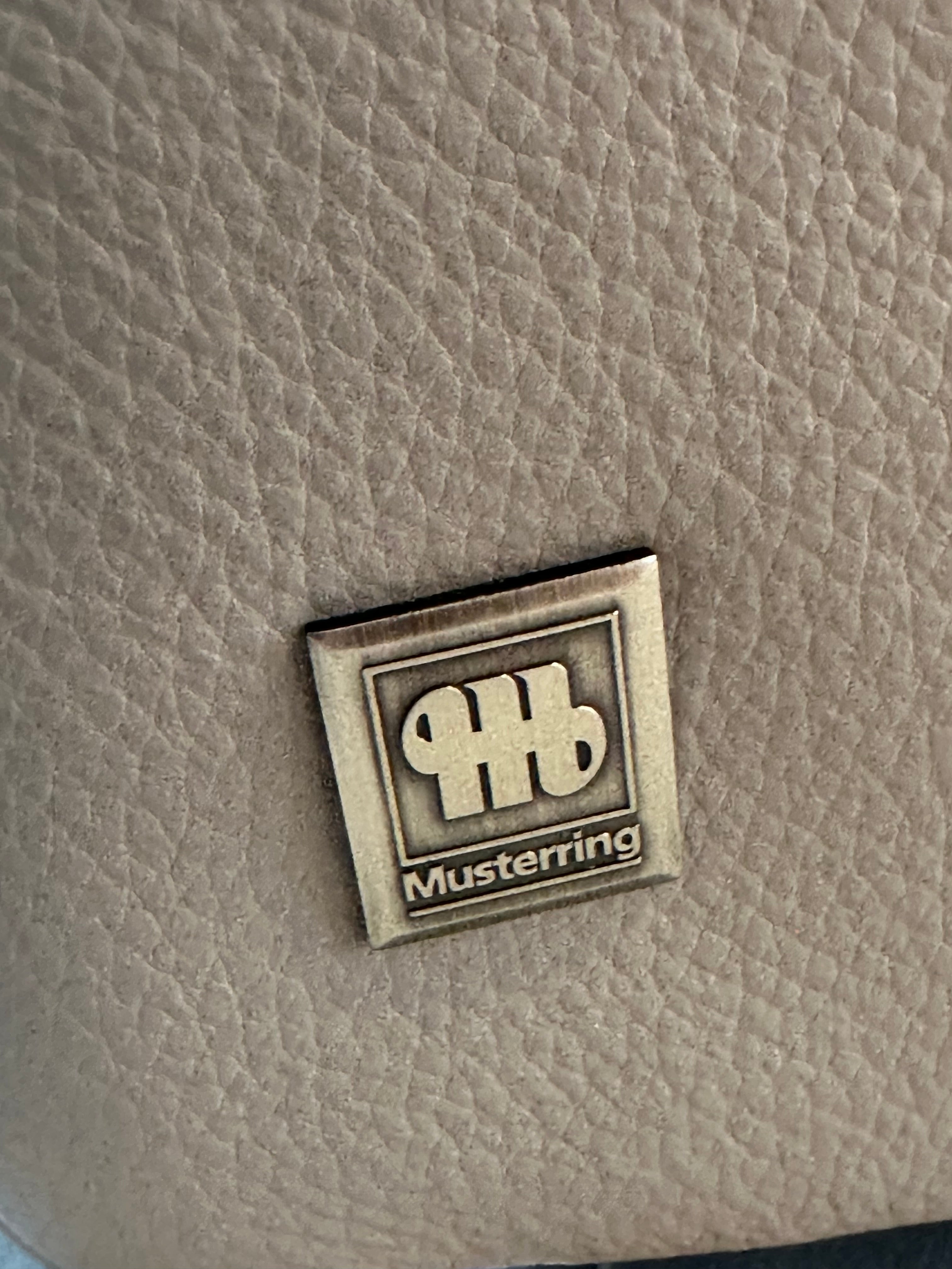 Musterring Leather Sofa Set – Electric Relax Function – 2-Seater & 3-Seater