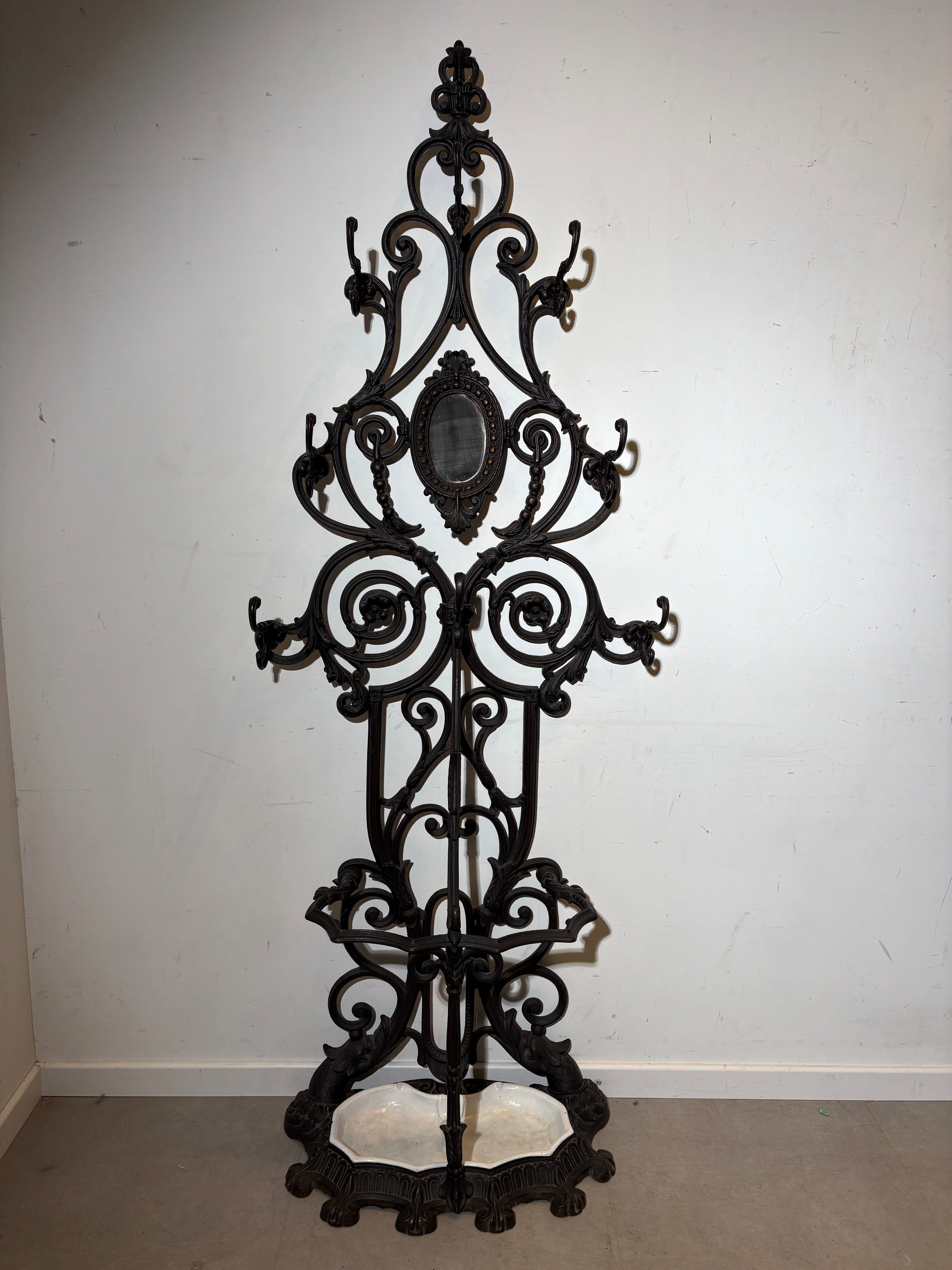Porte Manteau Cast Iron