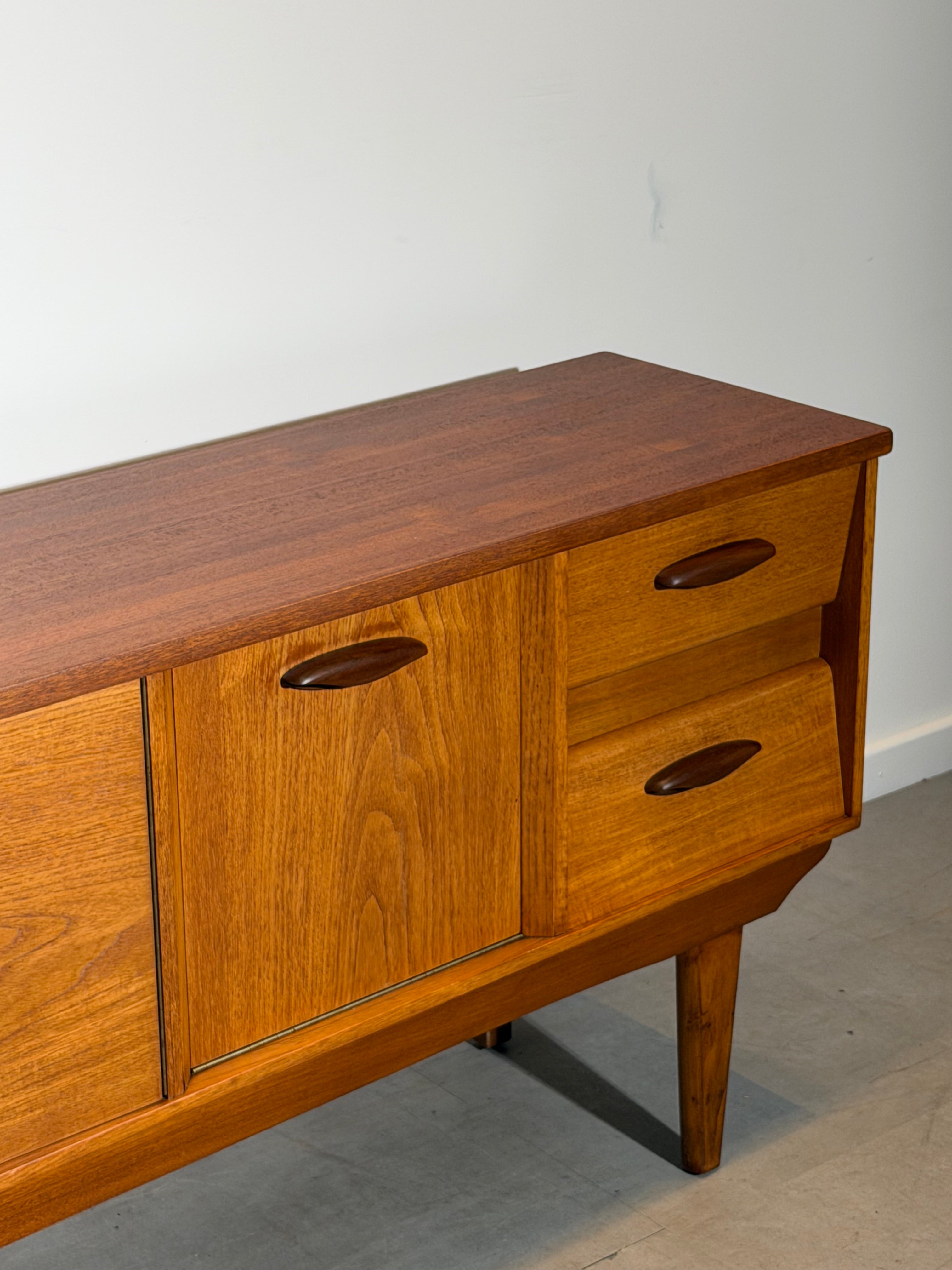 Jentique Teak Sideboard – Mid-Century Modern Design