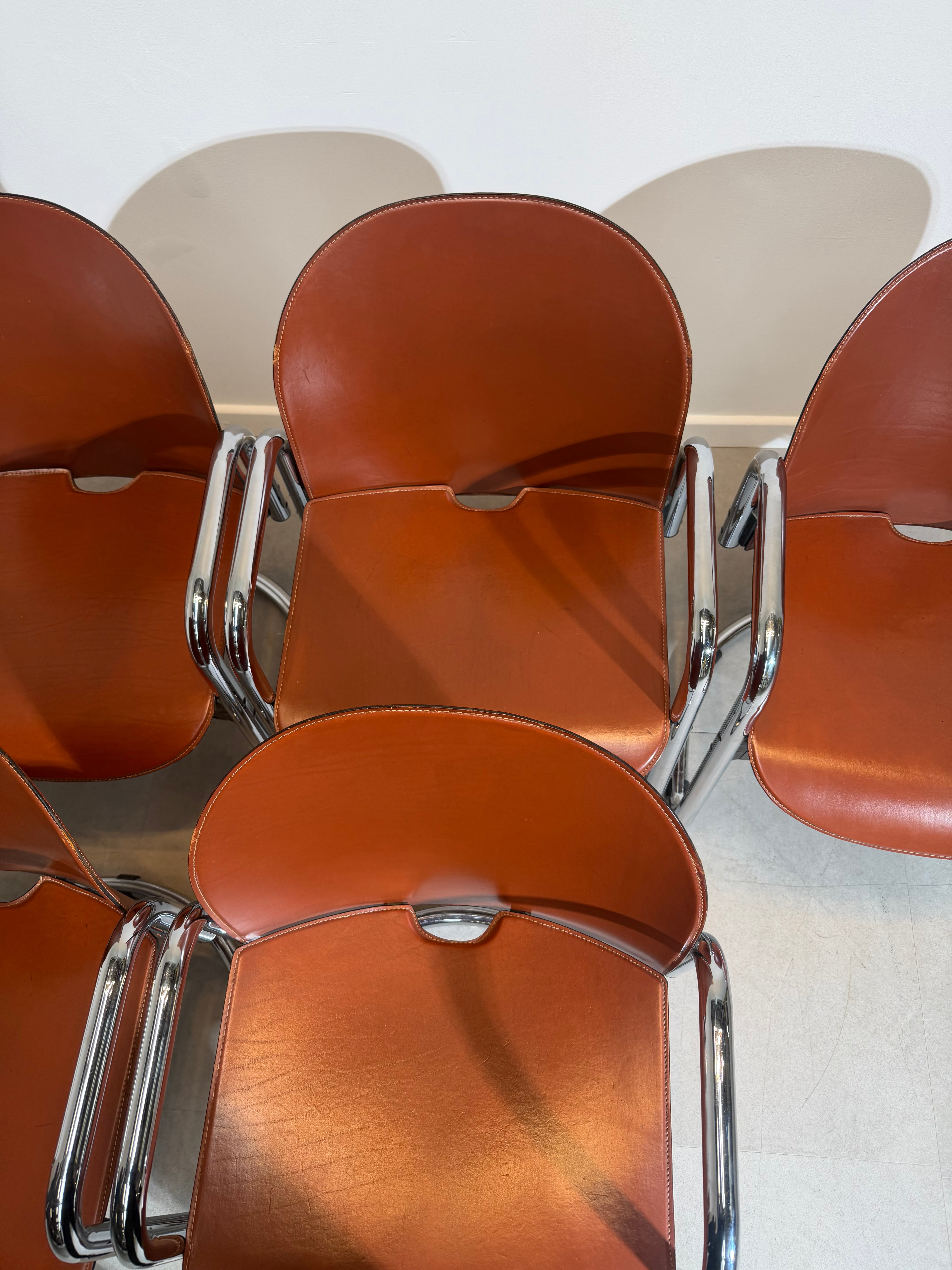 *Set of 6 “Dialogo Dessau” Chairs by Tobia & Afra Scarpa for C&B Italia – Cognac Leather Bauhaus Style